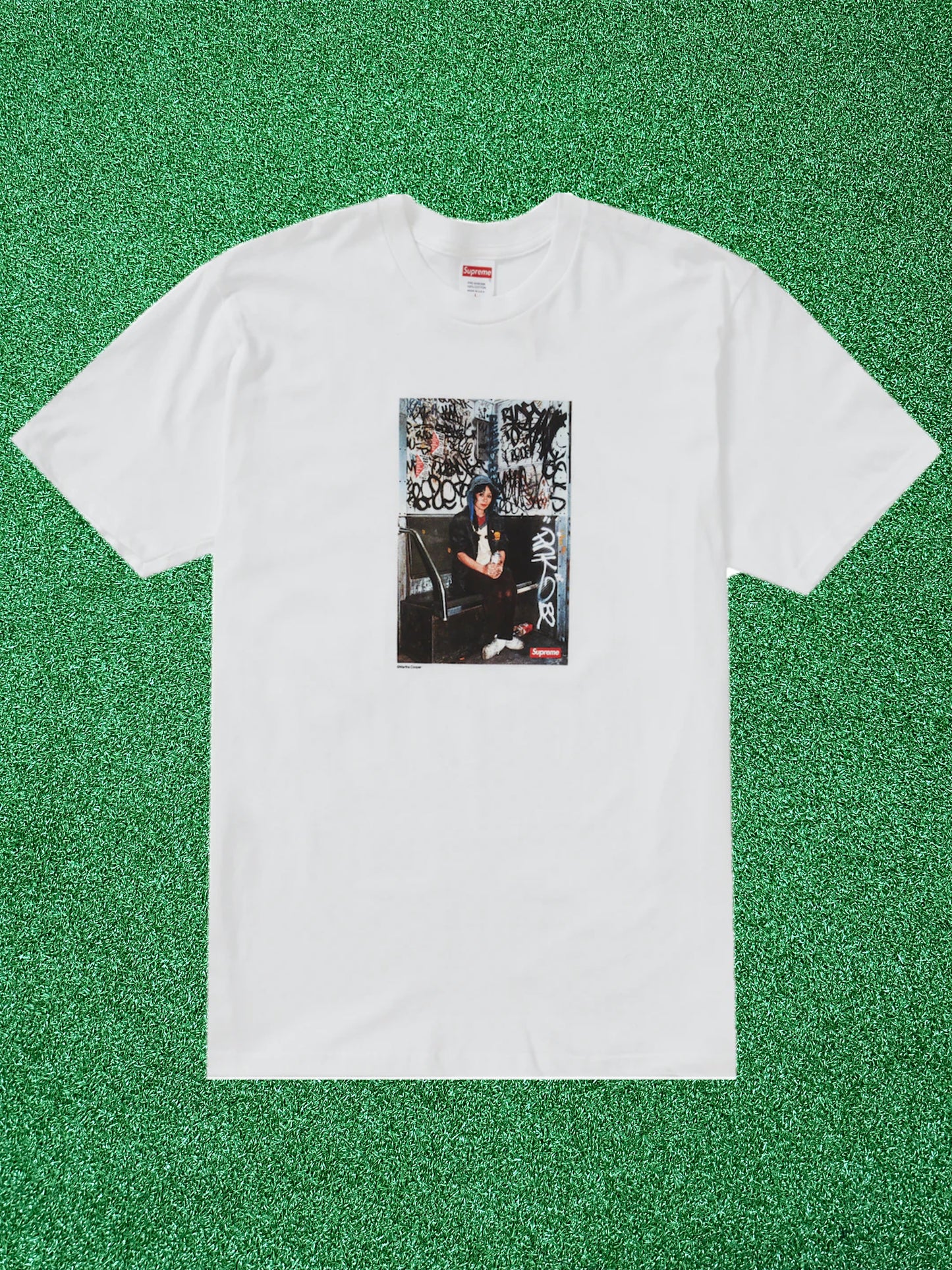 Camiseta Supreme Lady rosa y blanca