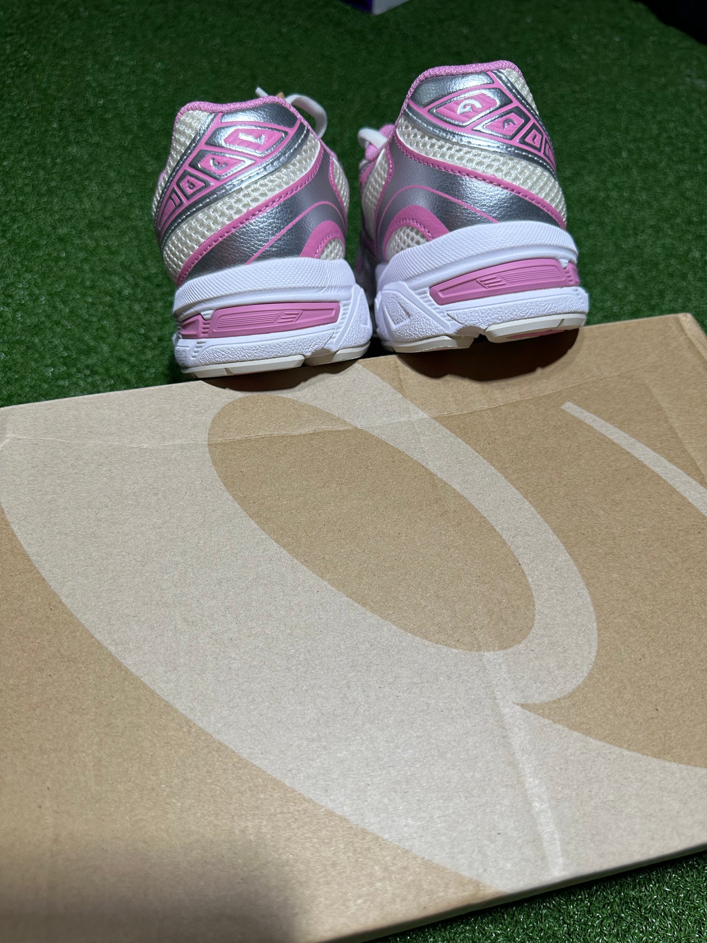 ASICS Gel-1130 Cream Sweet Pink GS mesh running shoes top view