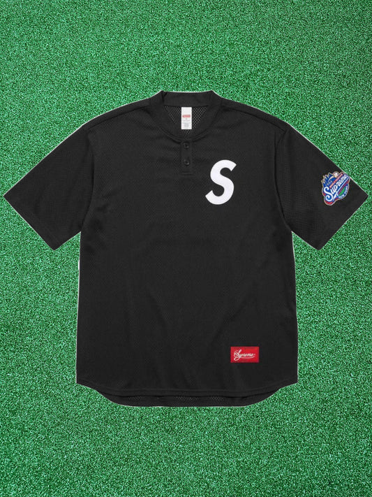 Camiseta de béisbol negra con el logotipo S de Supreme