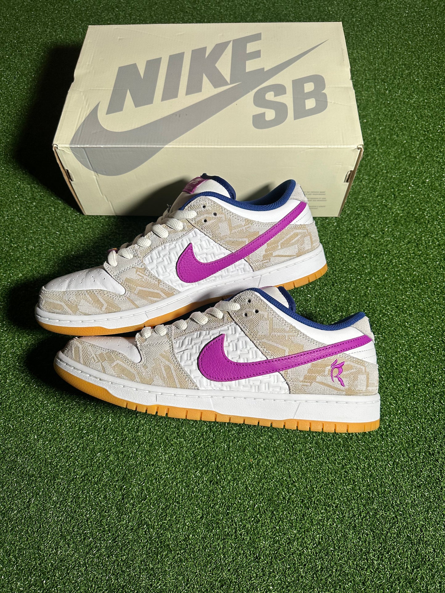 Nike SB Dunk Low Rayssa Leal USED