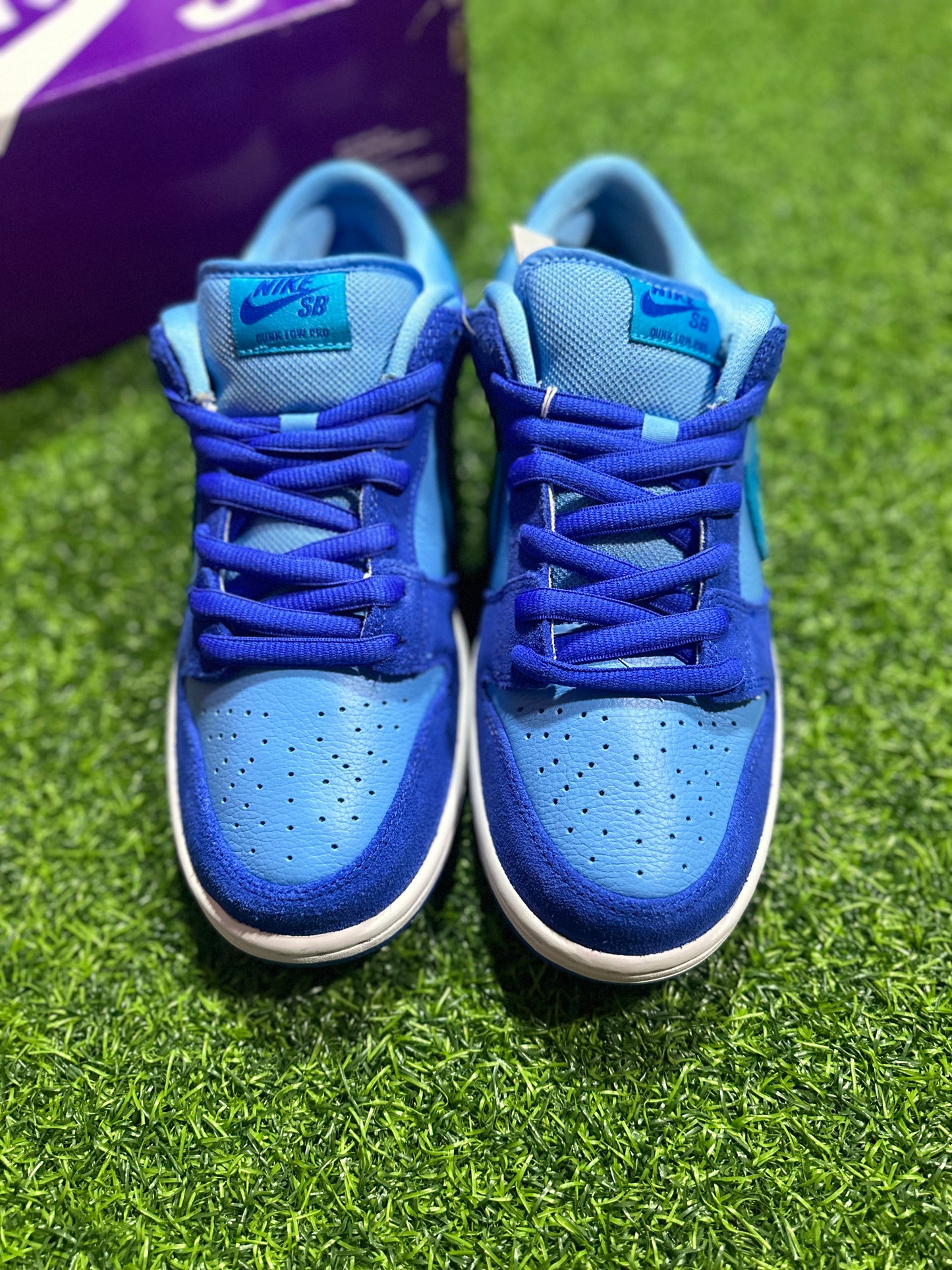 Nike SB Dunk Low - Frambuesa azul
