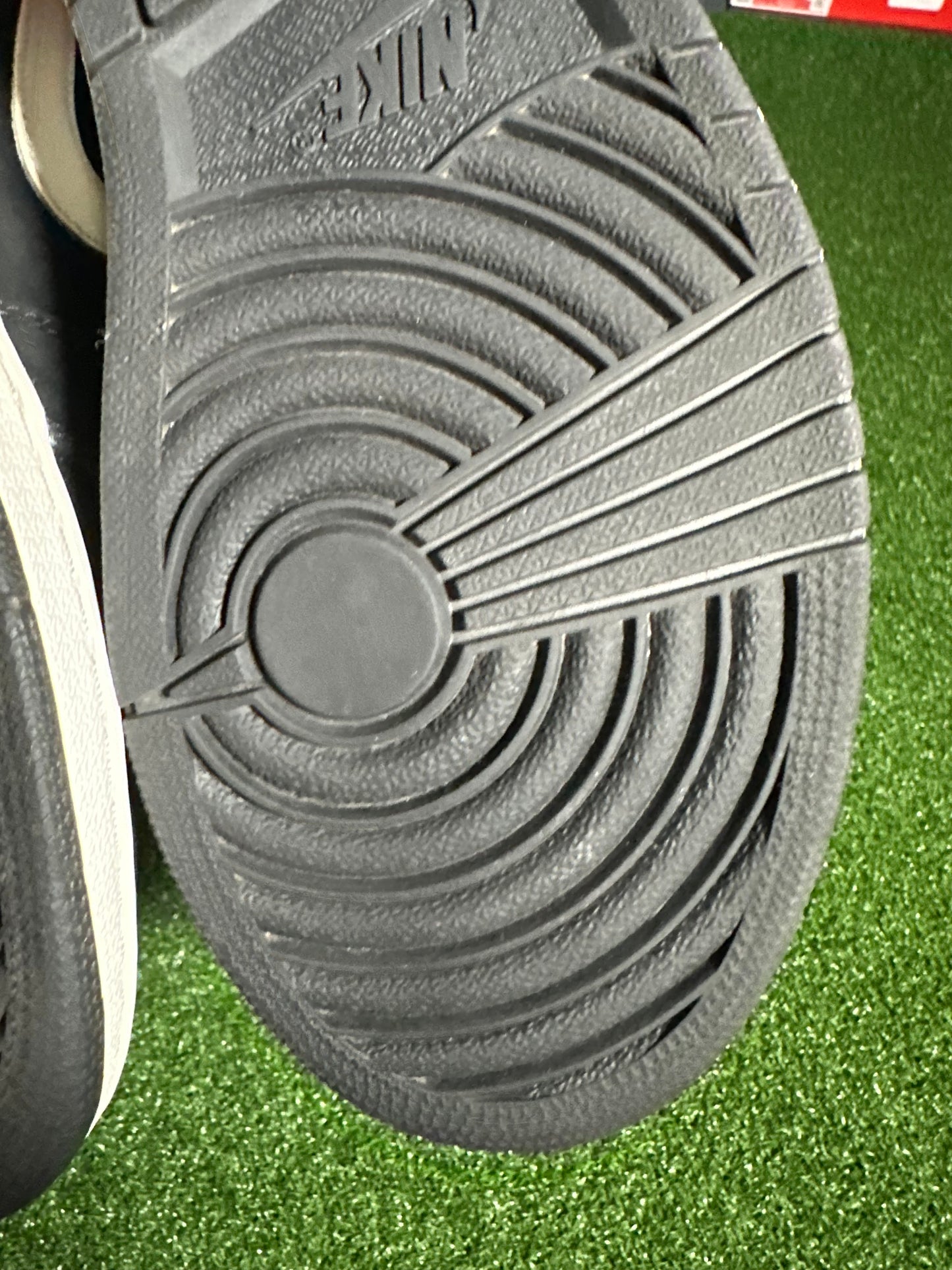 Jordan 1 Mid Black Amarillo Orange USED No Box