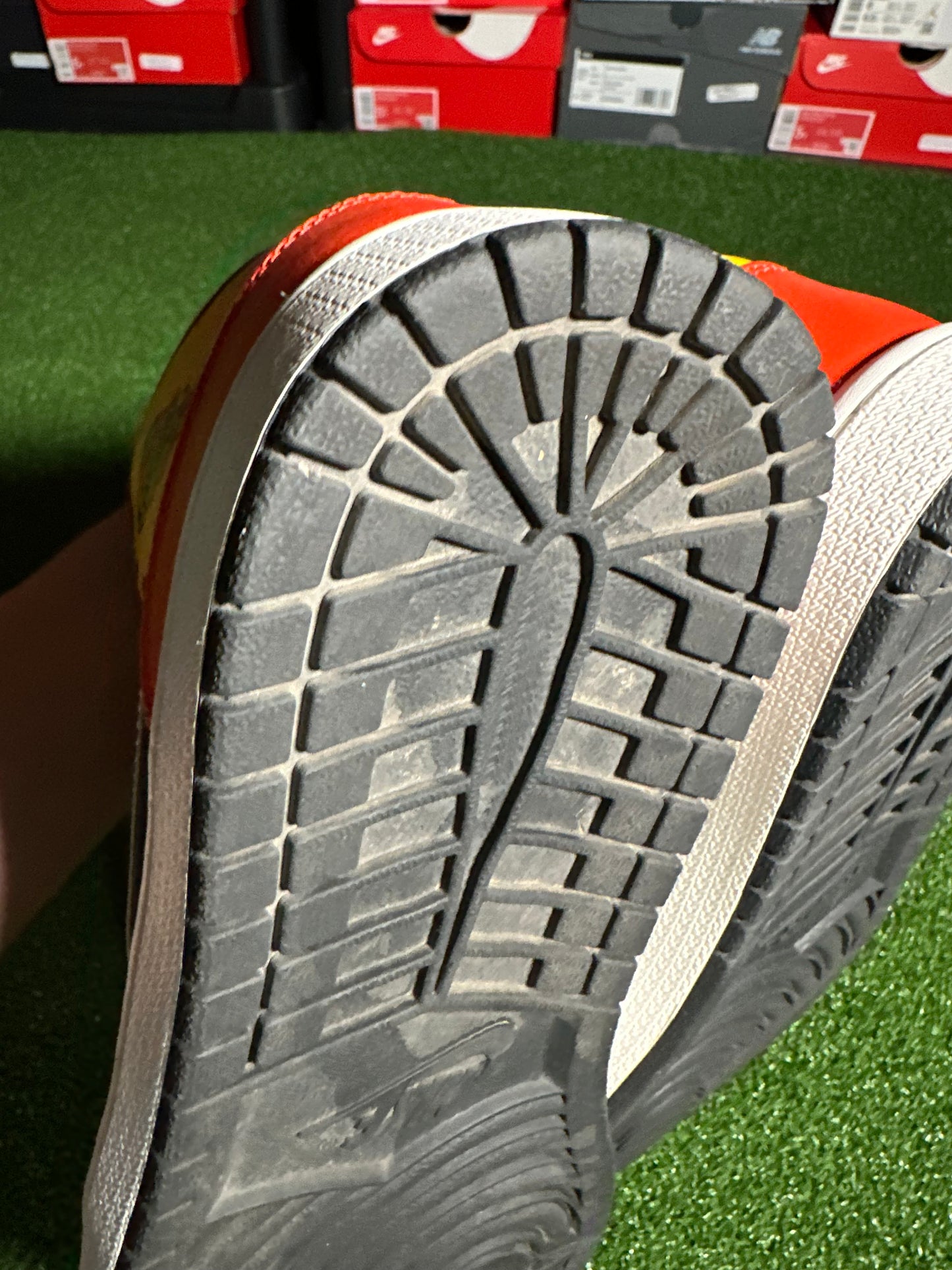 Jordan 1 Mid Black Amarillo Orange USED No Box