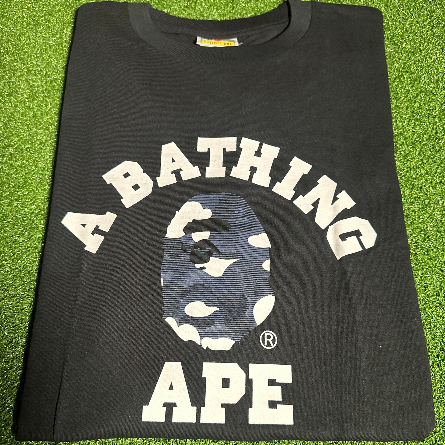 Camiseta universitaria azul de Bape