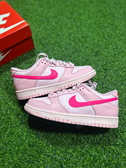 Nike Dunk Low - Triple Pink (Grade School)