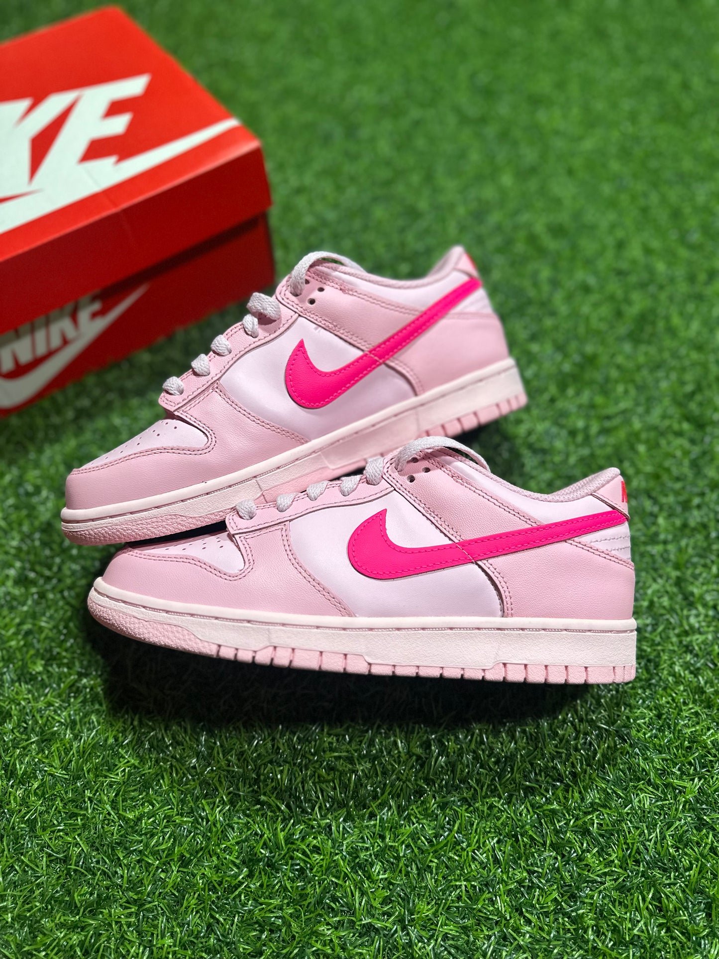 Nike Dunk Low - Triple Pink (Grade School)