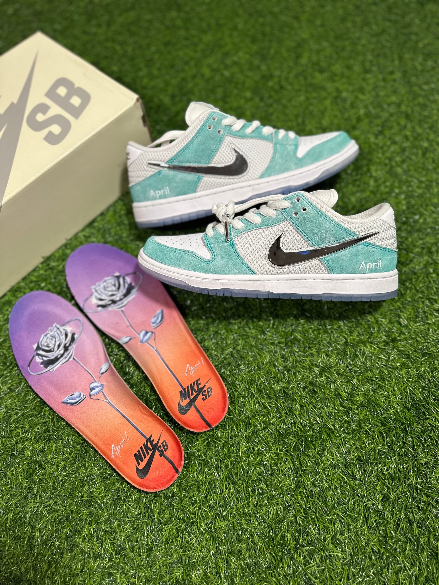 Patinetas Nike SB Dunk Low April