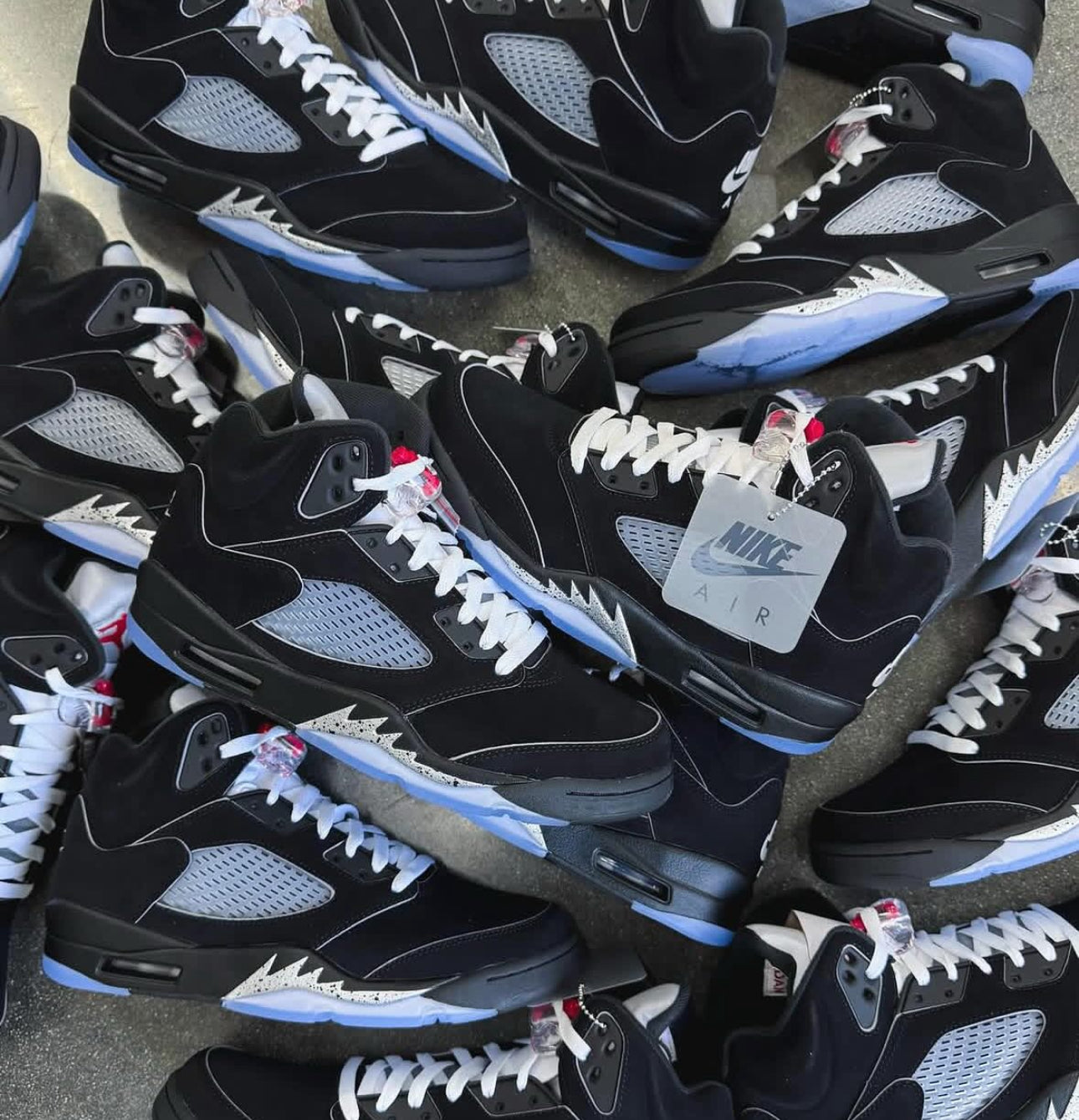 Jordan 5 Retro OG Black Metallic Reimagined