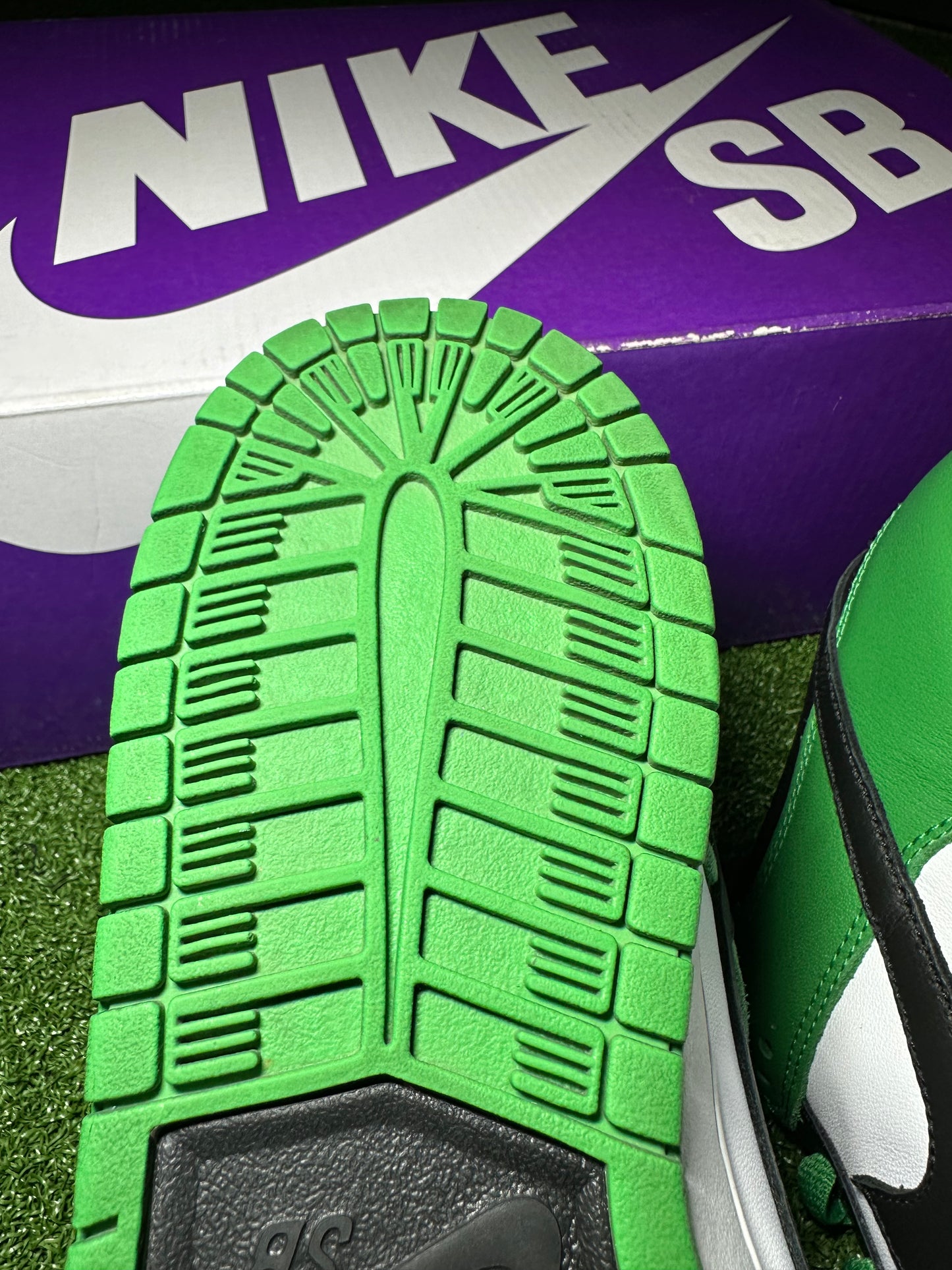 Nike SB Dunk Low “Classic Green” VNDS