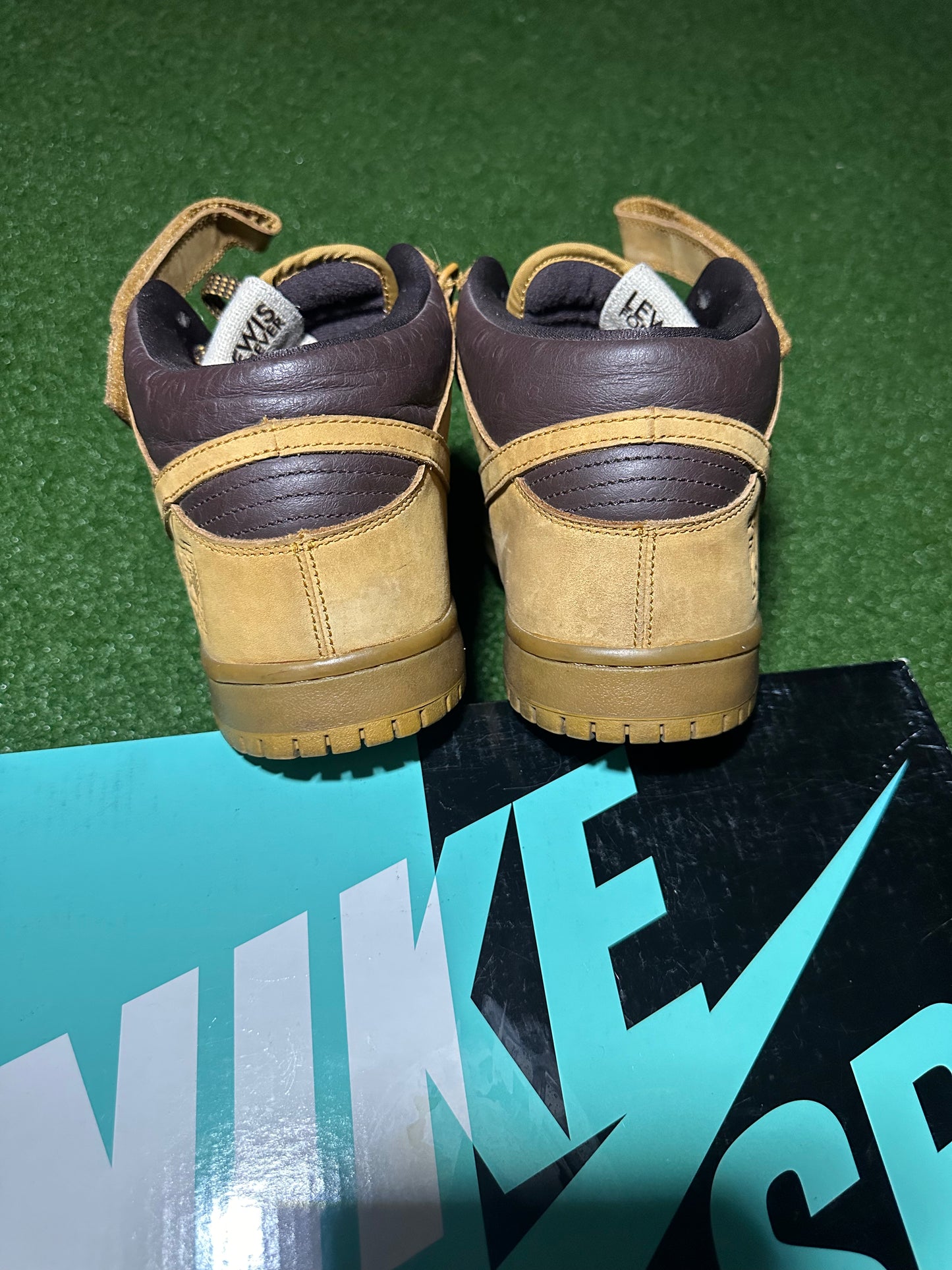 Nike SB Dunk Mid “Lewis Marnell” Preowned
