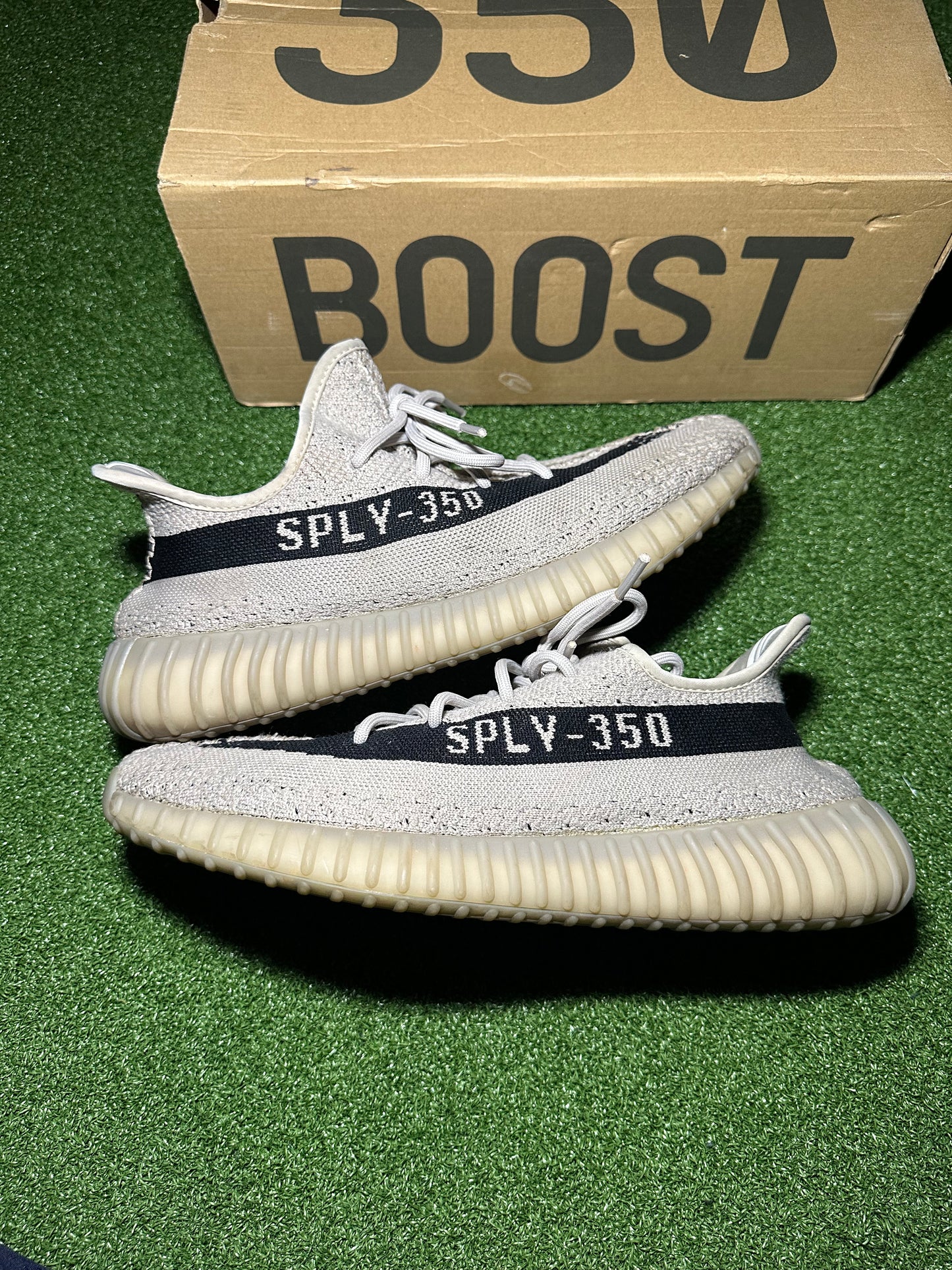 Yeezy 350 V2 "Slate" Preowned