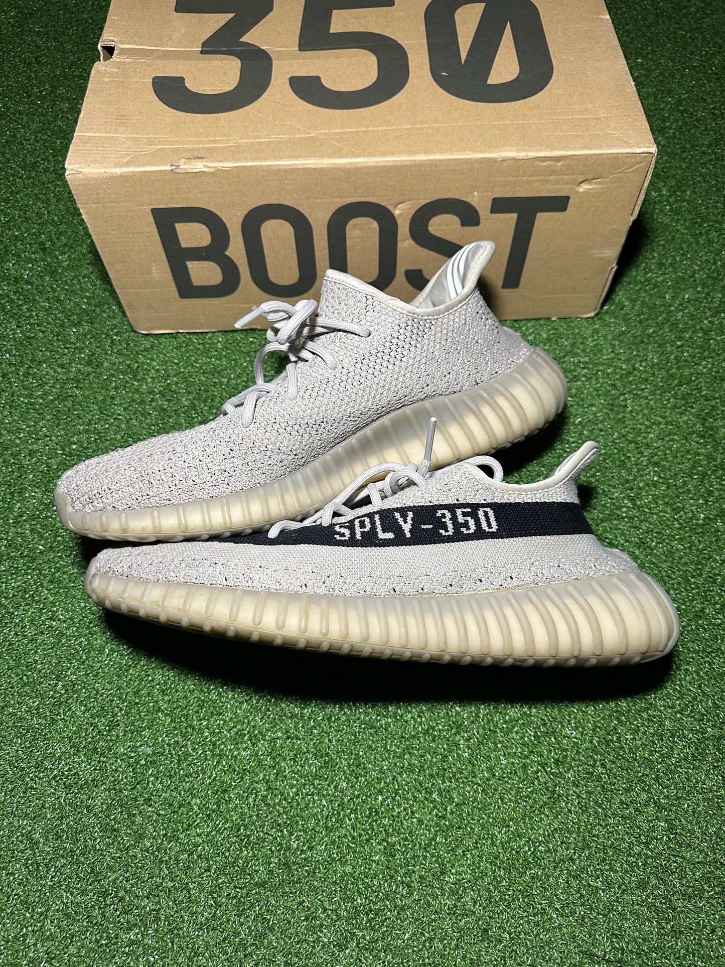 Yeezy 350 V2 "Slate" Preowned