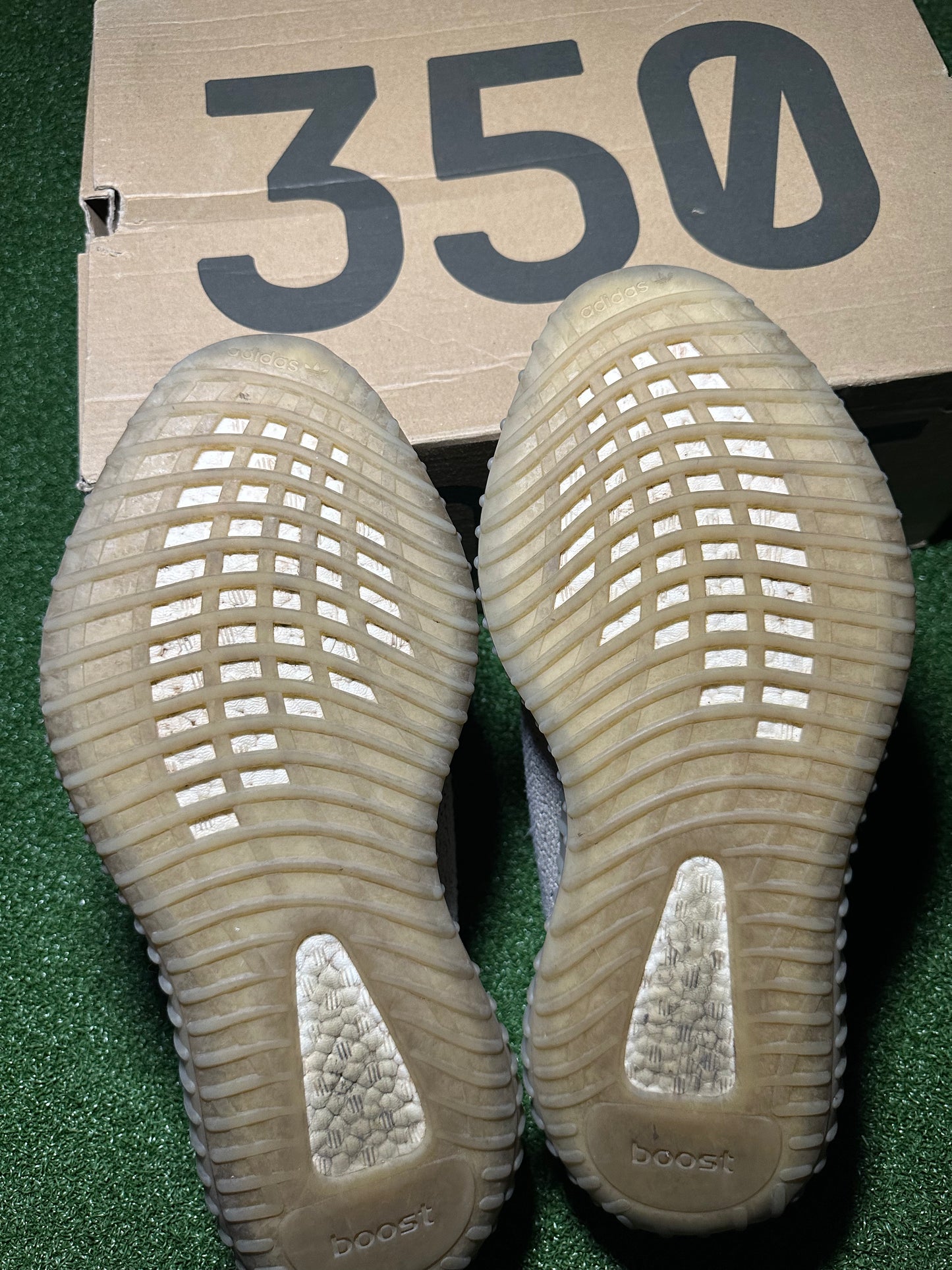 Yeezy 350 V2 "Slate" Preowned