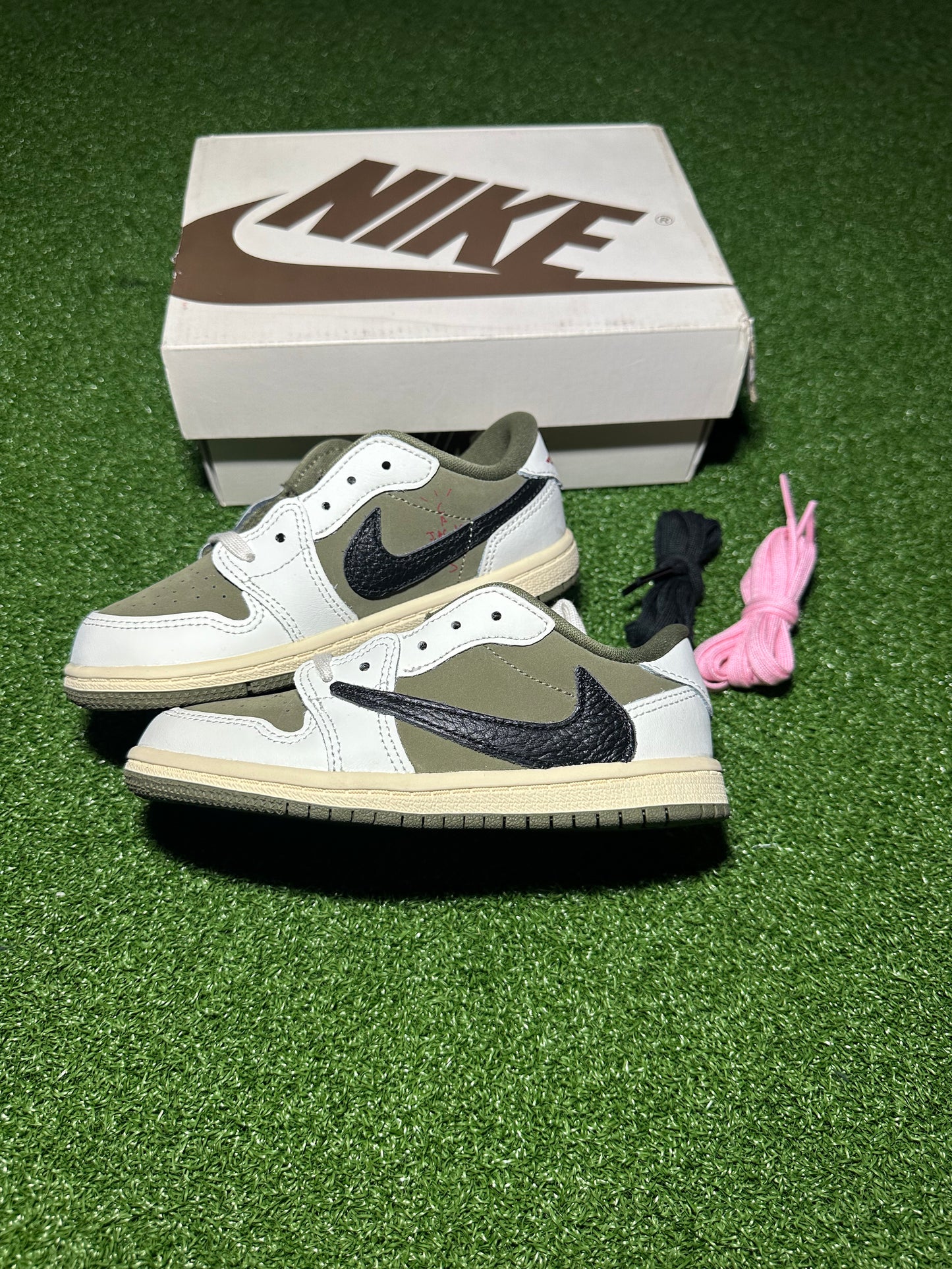 Jordan 1 Retro Low OG SP Travis Scott Medium Olive (Toddler)
