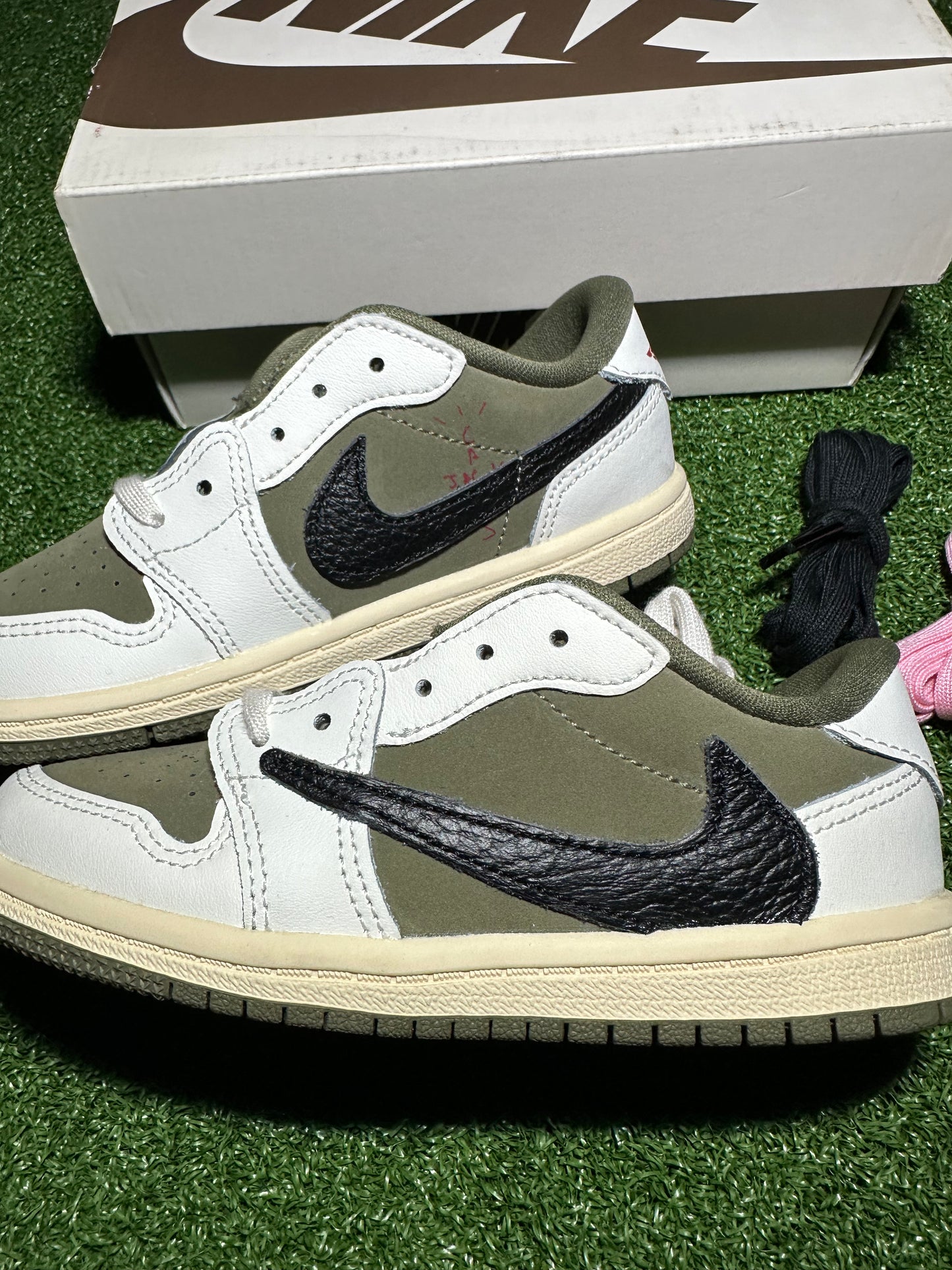 Jordan 1 Retro Low OG SP Travis Scott Medium Olive (Toddler)