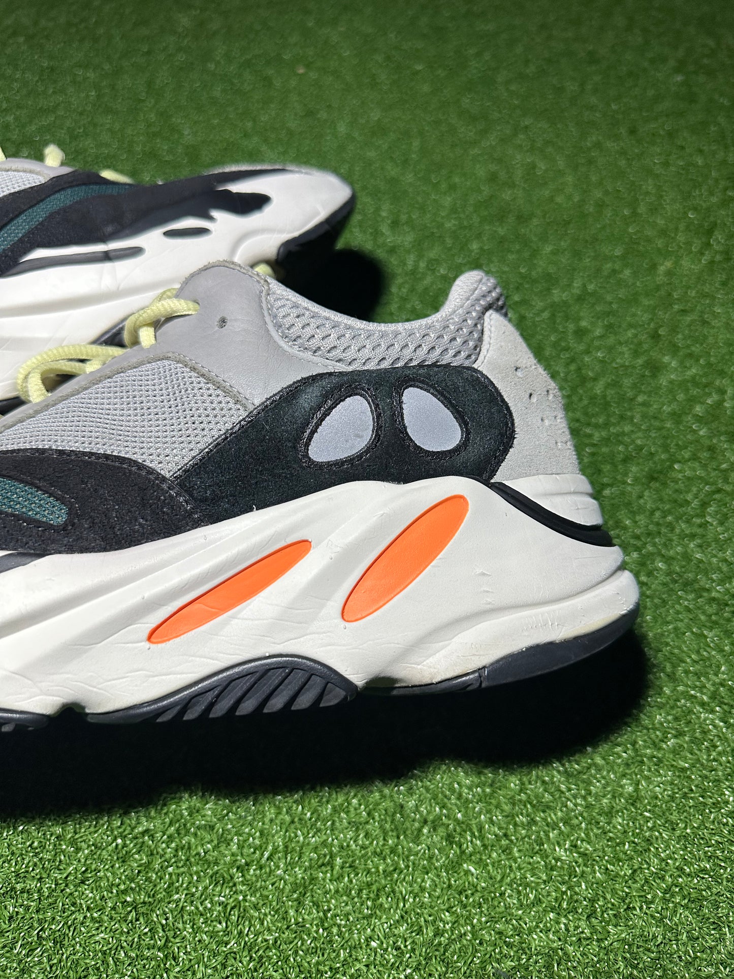 Yeezy 700 Foam Runner USED NO BOX
