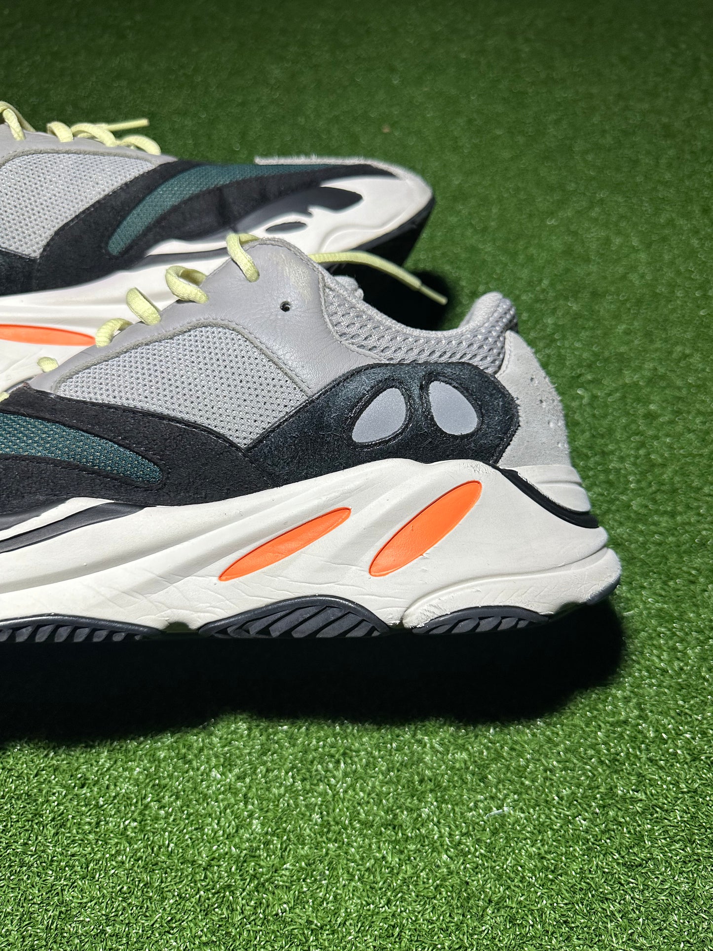 Yeezy 700 Foam Runner USED NO BOX