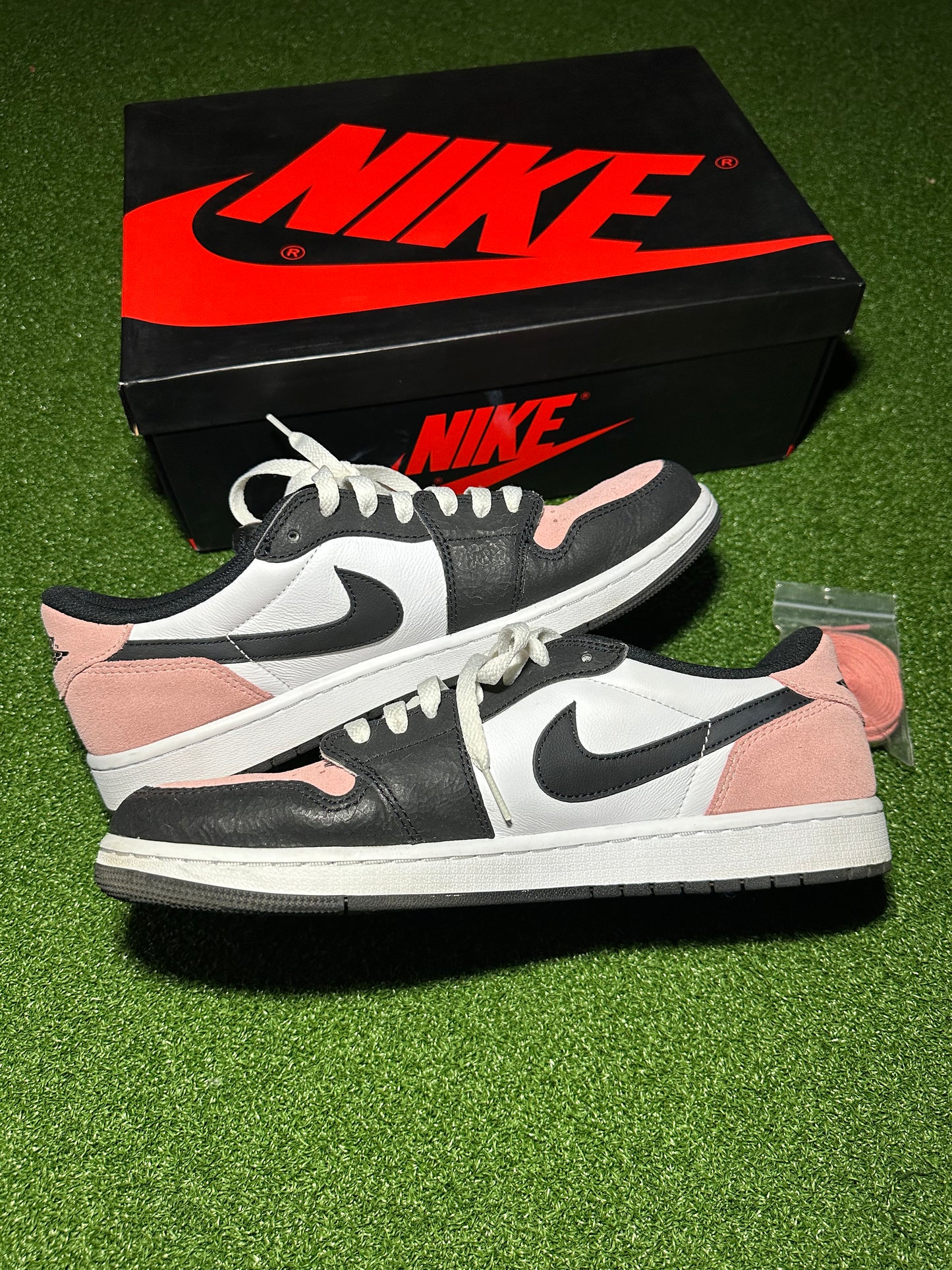Jordan 1 Low Bleach Coral Pre owned