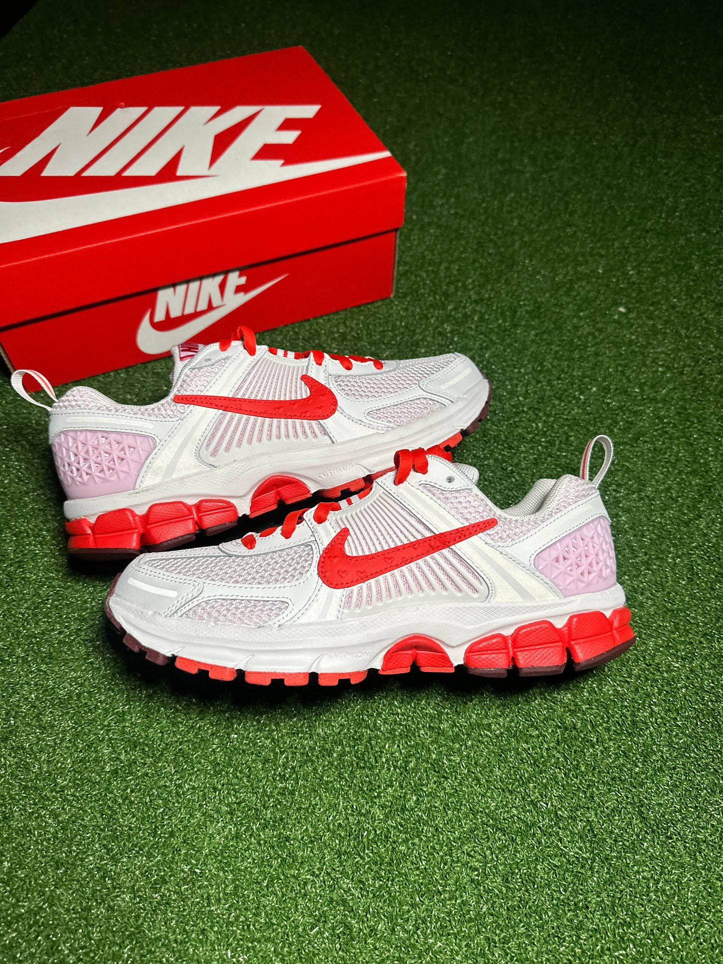 Nike Zoom Vomero 5 GS 'Valentine's Day' – Special Edition