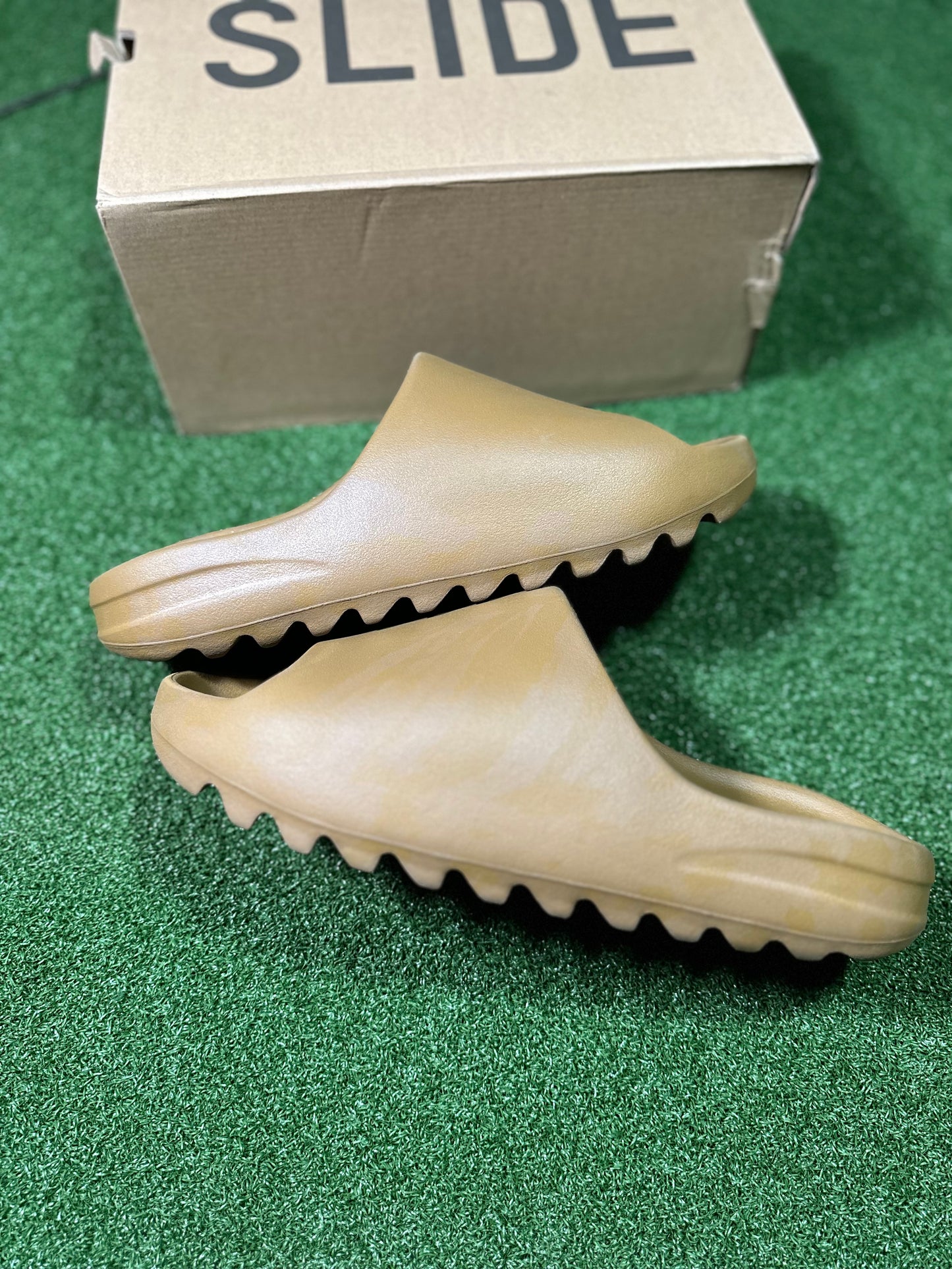 Yeezy Slides - Ochre