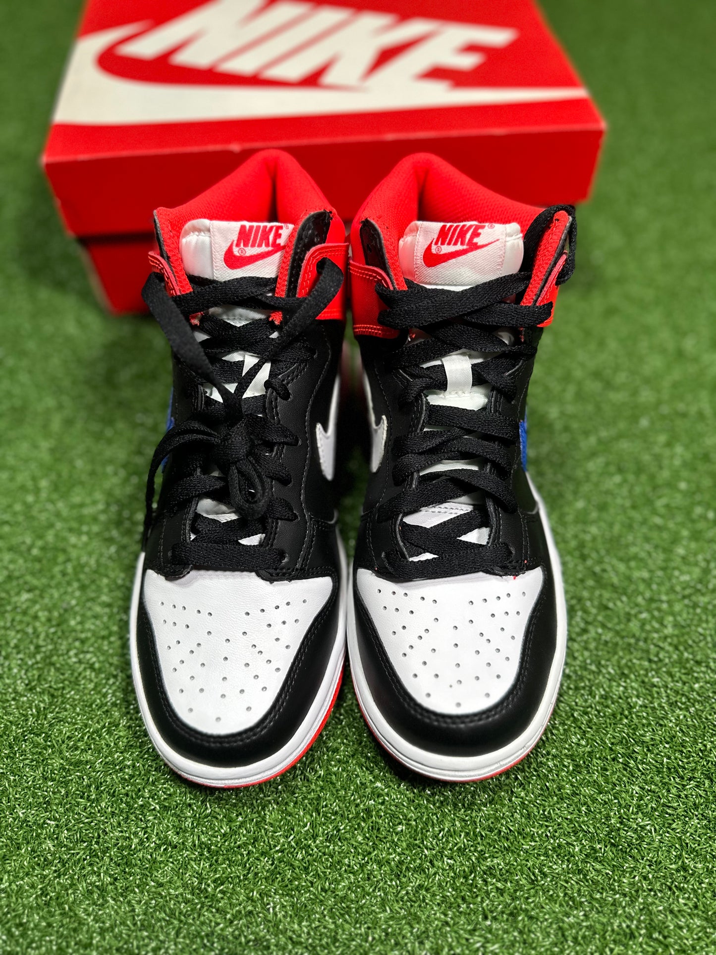 Nike Dunk High Knicks (para estudiantes de primaria)