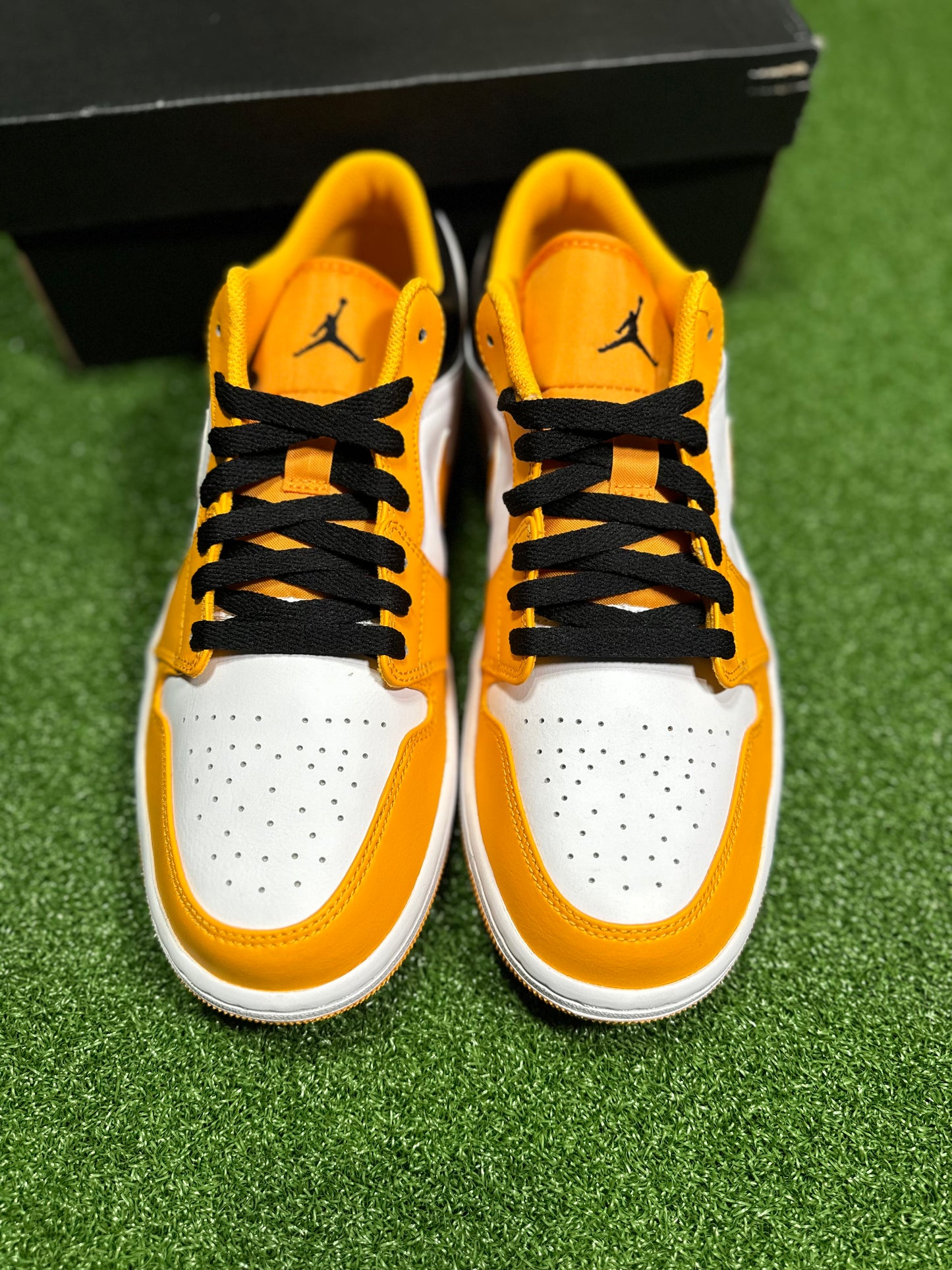 Jordan 1 Low - Taxi