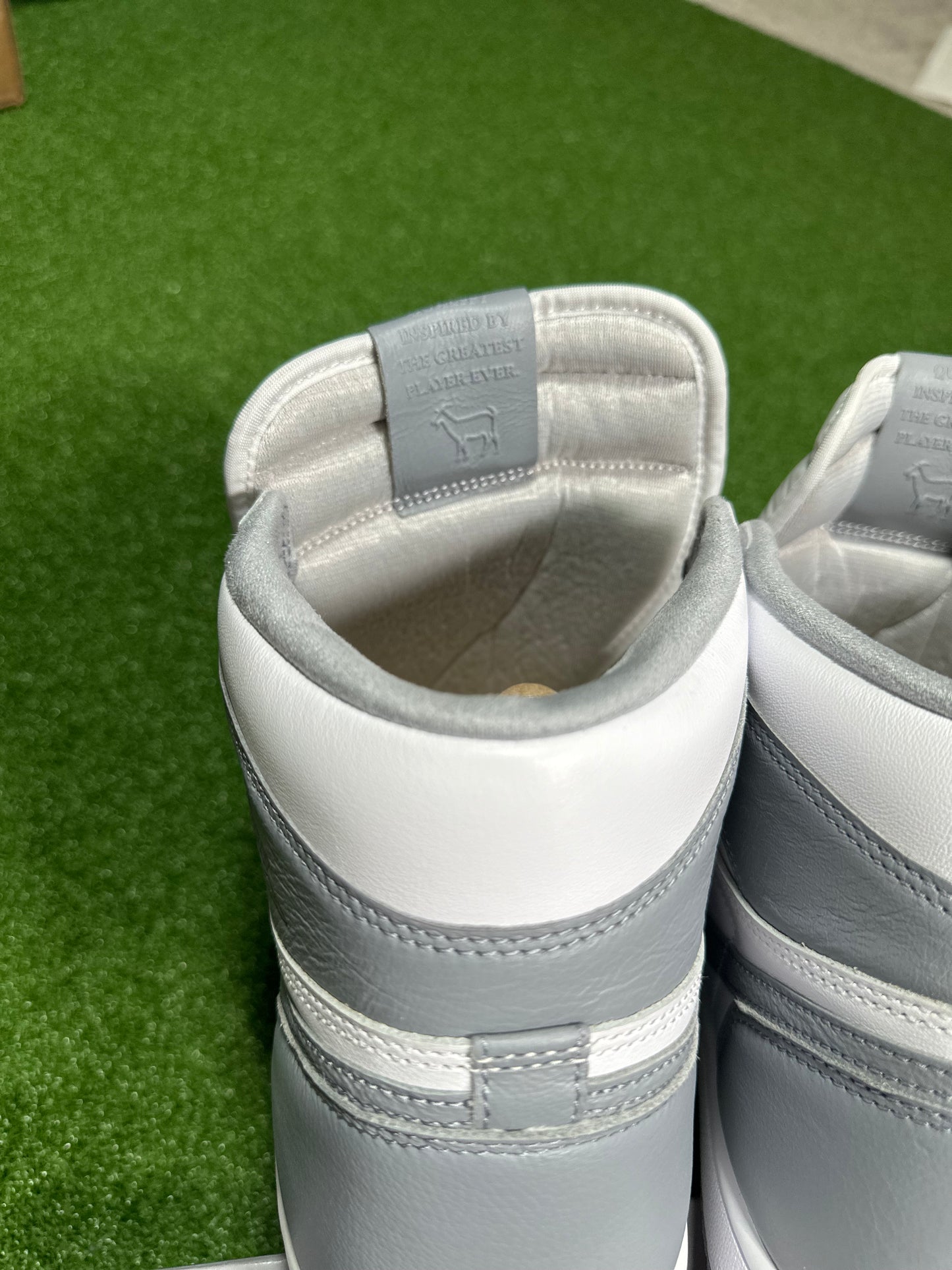 Jordan 1 Retro High OG - Sigilo