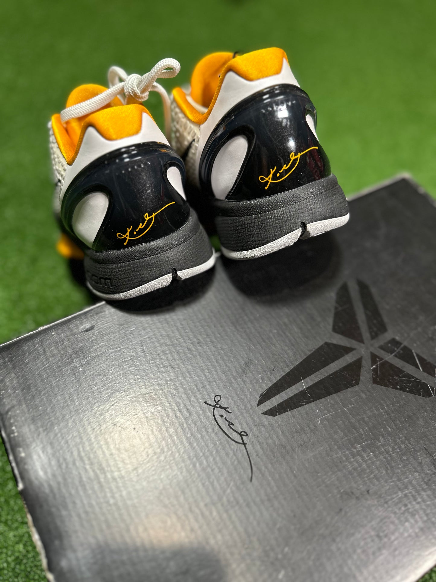 Kobe 6 Protro - Playoff Pack Blanco Del Sol