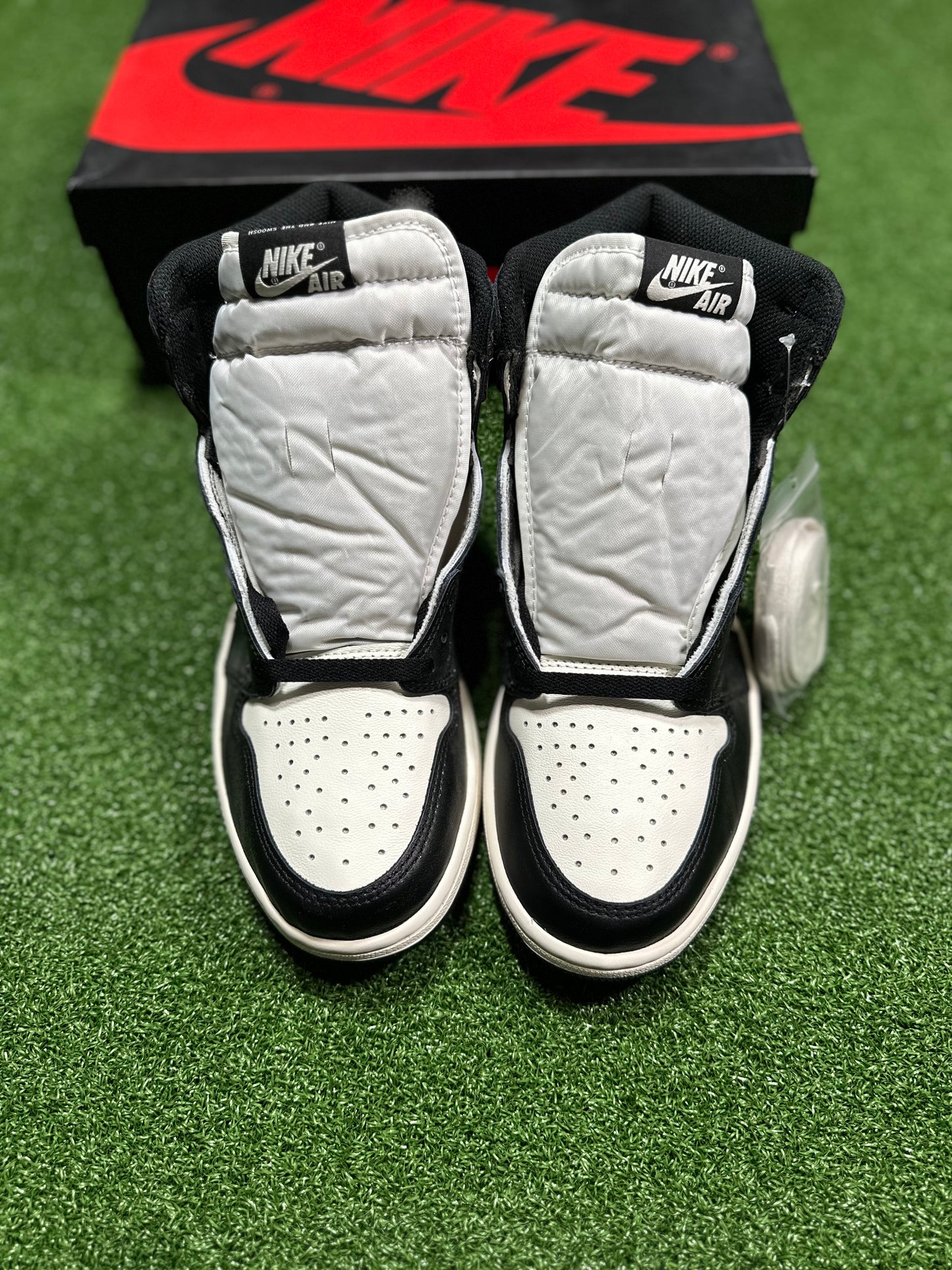 Jordan 1 Retro High - Dark Mocha