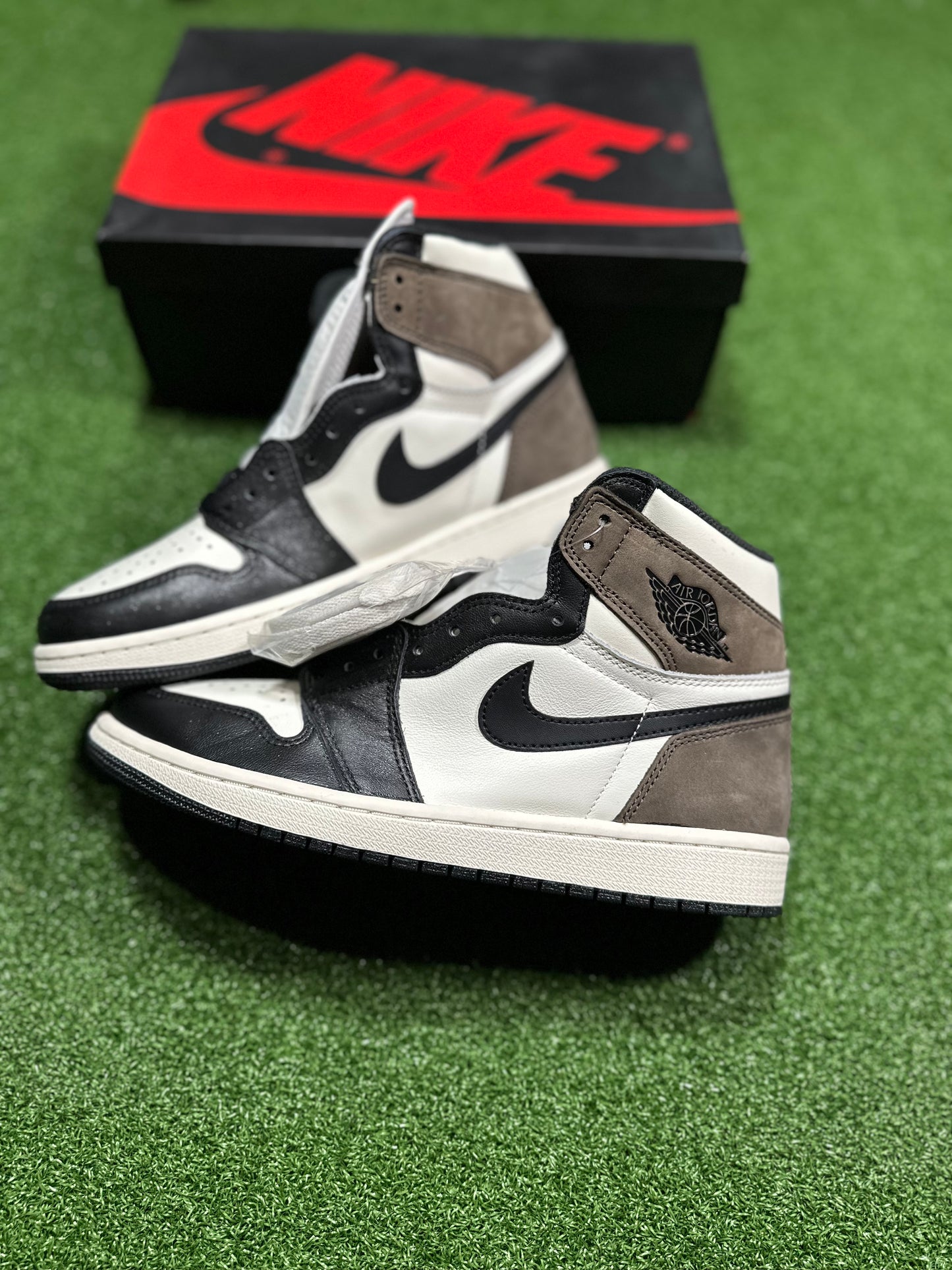 Jordan 1 Retro High - Dark Mocha