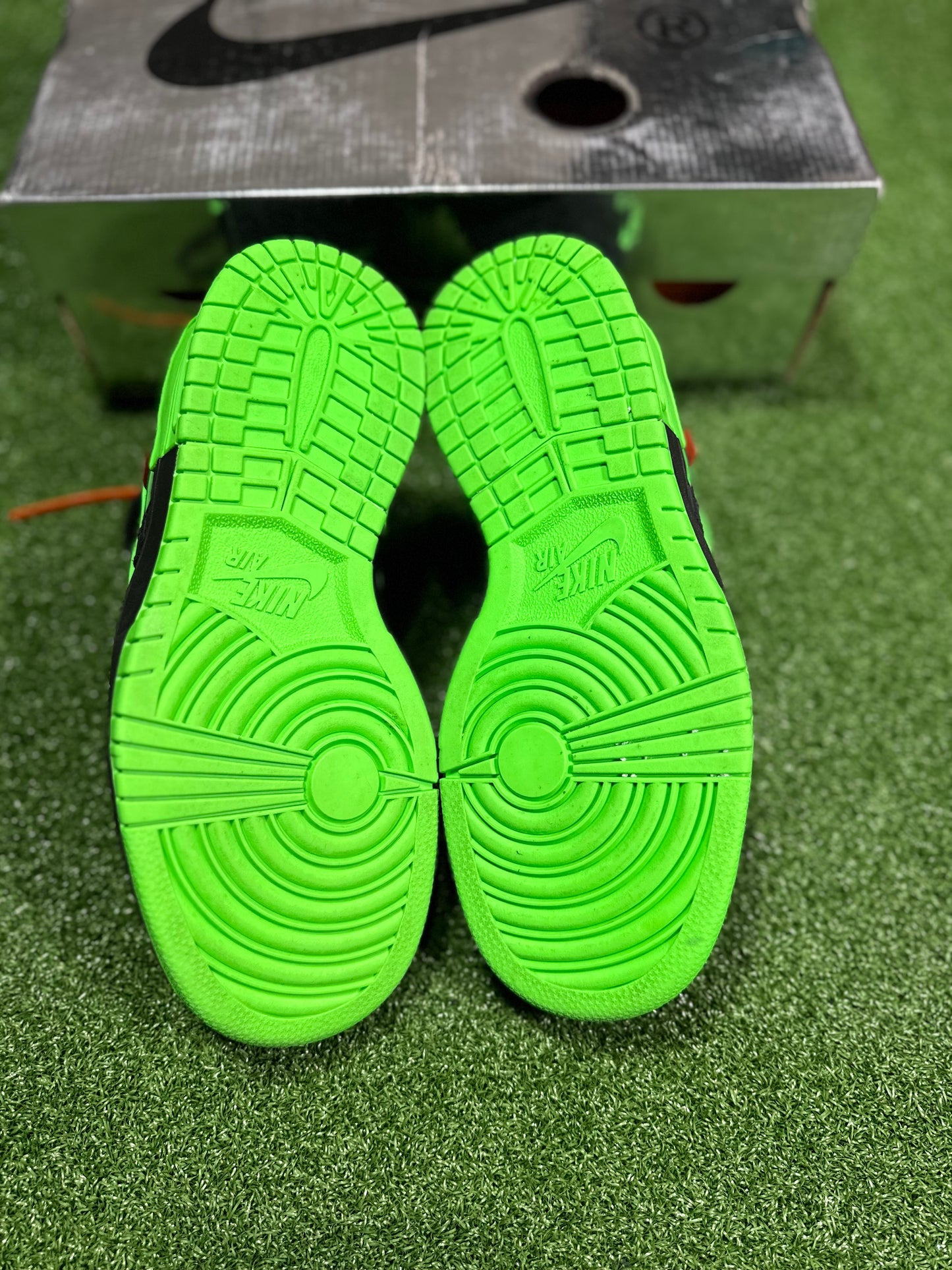 Nike Air Rubber Dunk - Off White Green Strike USED