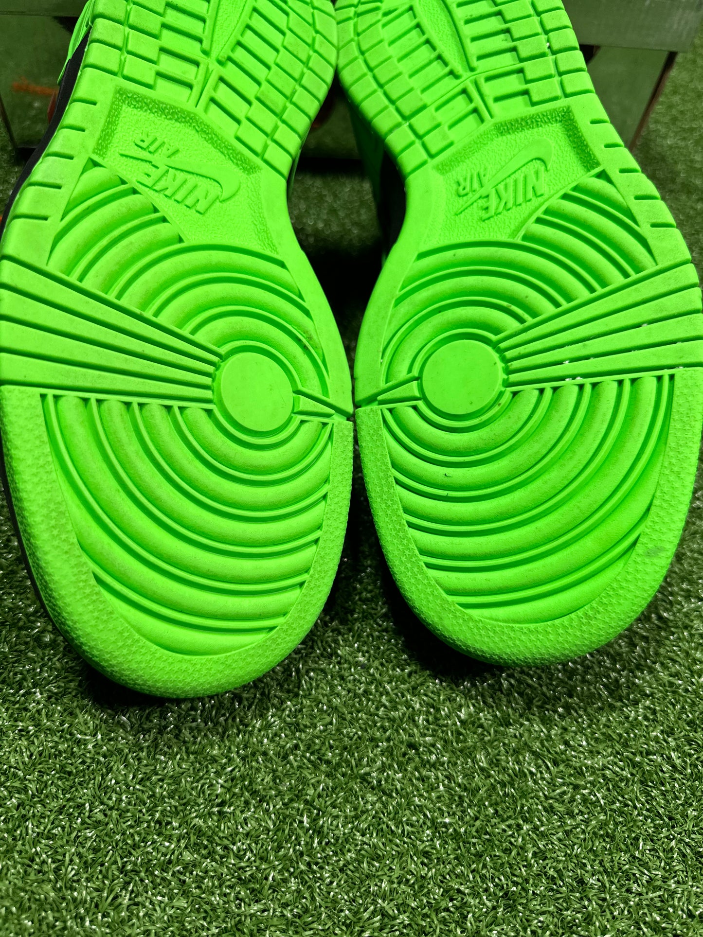 Nike Air Rubber Dunk - Off White Green Strike USED