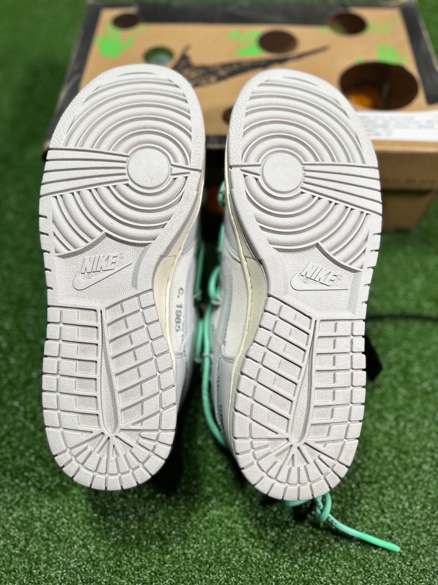 Nike Dunk Low Off-White Lot 4