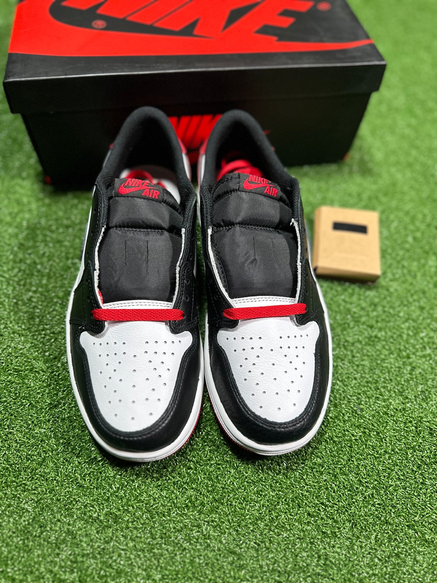 Jordan 1 Retro Low OG Punta negra (2023)