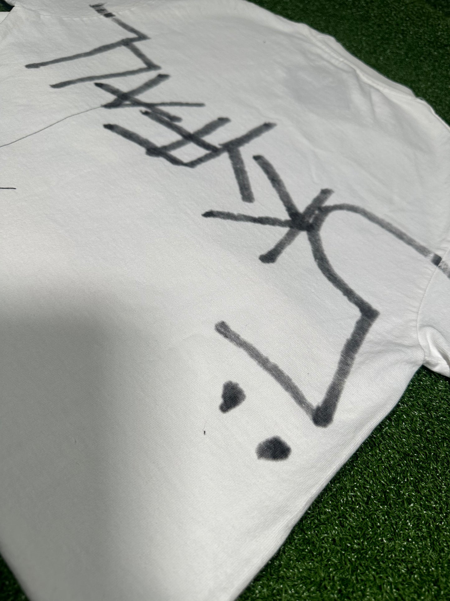 Camiseta Days Before Rodeo II de Travis Scott Cactus Jack x Sp5der, color blanco