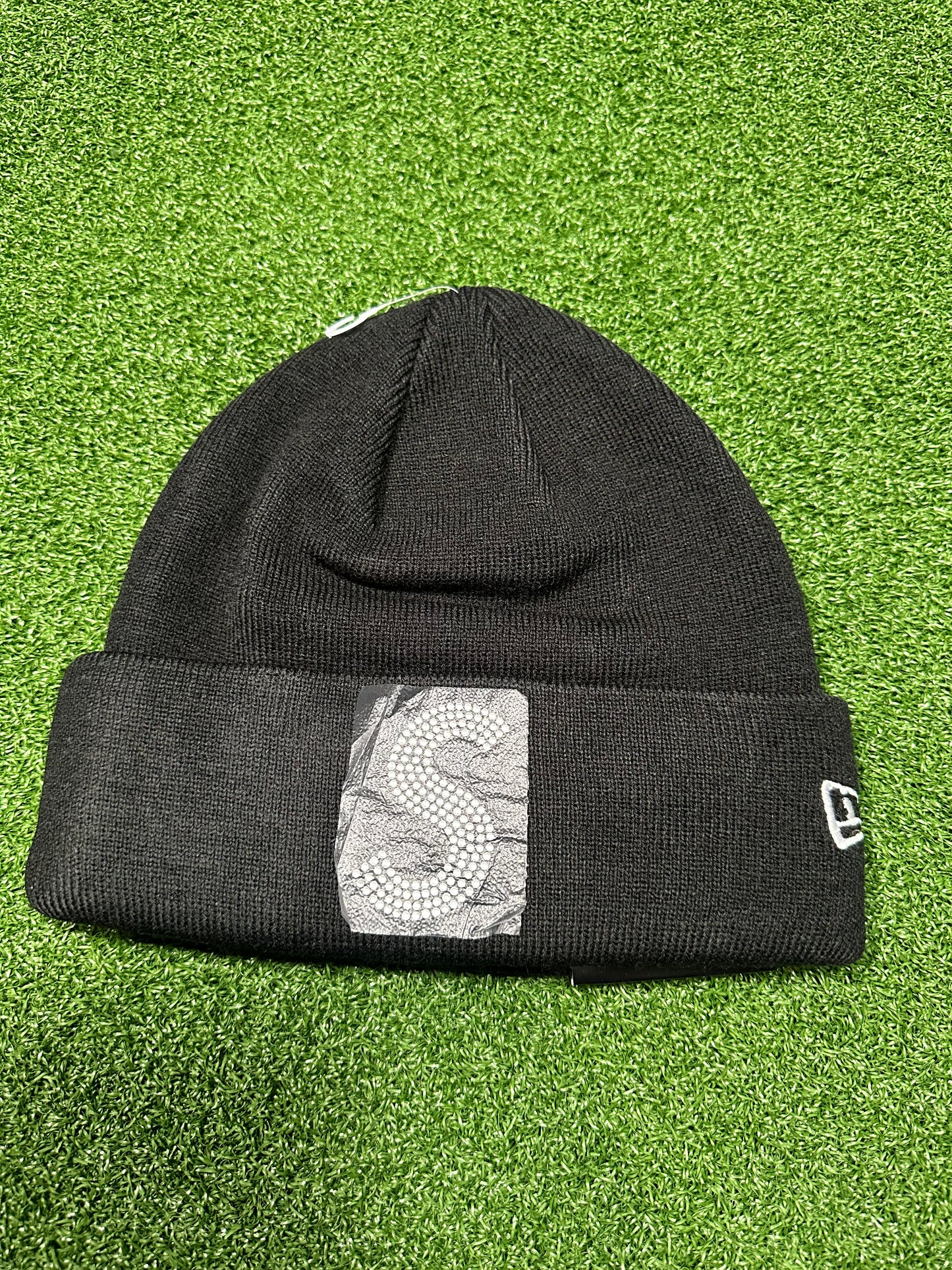 Gorro con el logotipo de Swarovski S de Supreme New Era en color negro