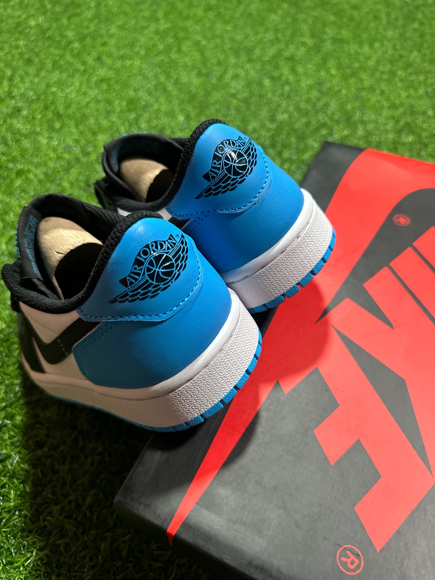 Jordan 1 Retro Low OG - Azul polvo