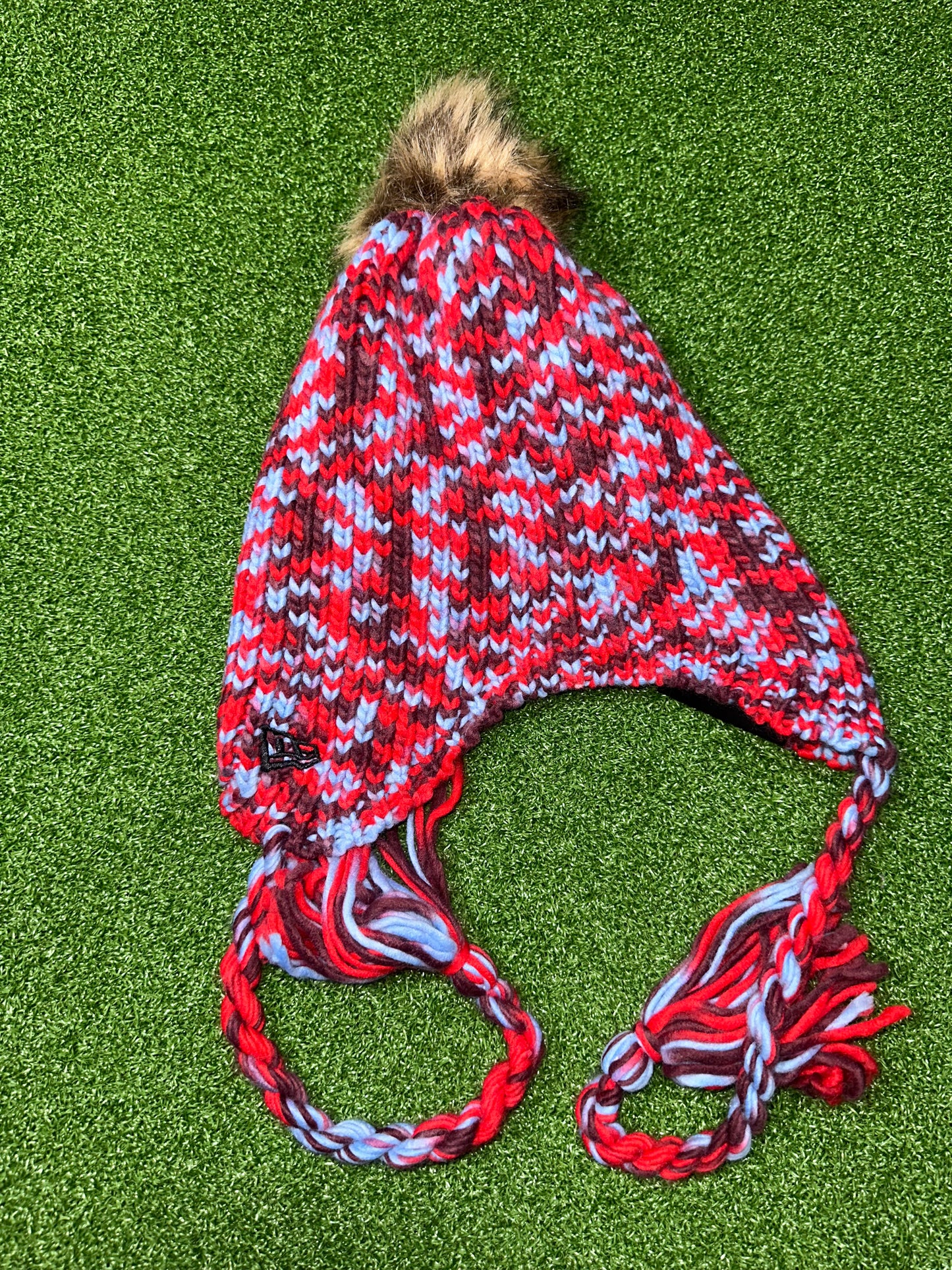 Gorro Toboggan de Supreme New Era en color rojo