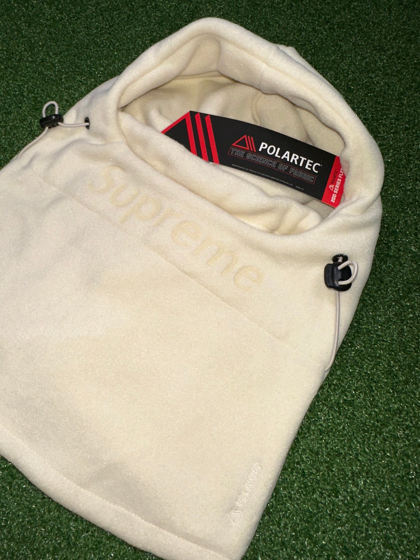 Pasamontañas Supreme Polartec (OI21) en color natural