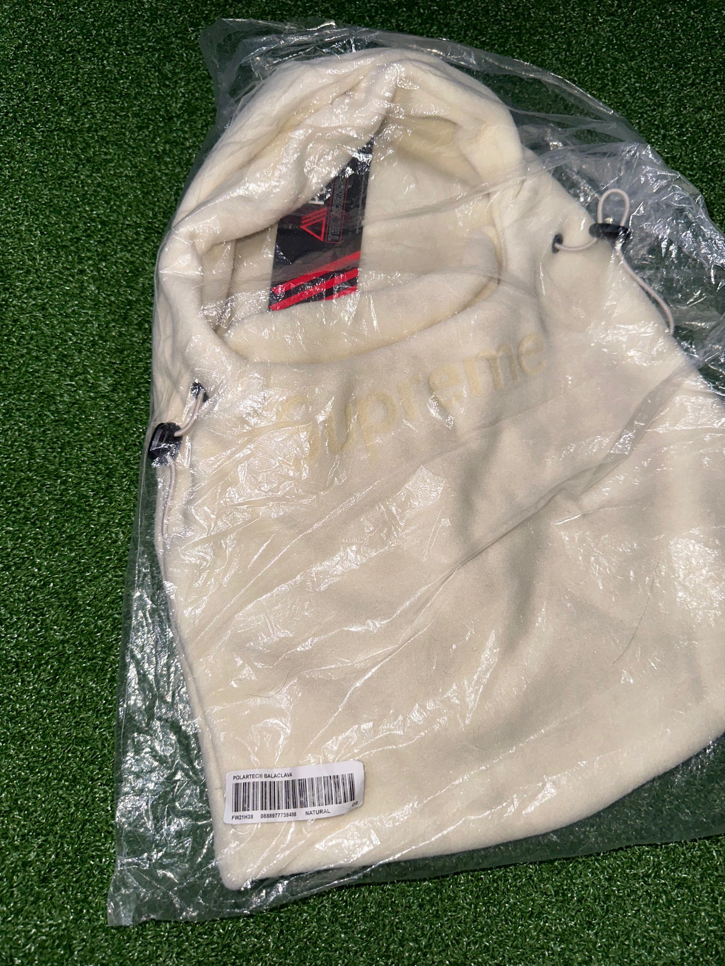 Pasamontañas Supreme Polartec (OI21) en color natural