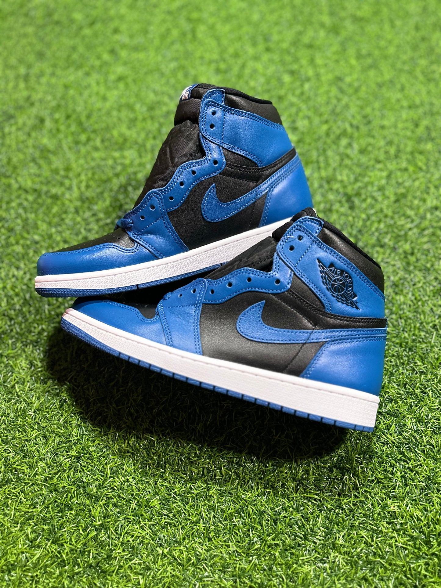 Jordan 1 Retro High OG - Azul marino oscuro