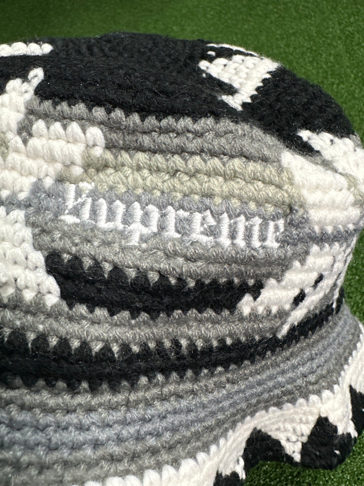 Copo de nieve supremo de ganchillo negro