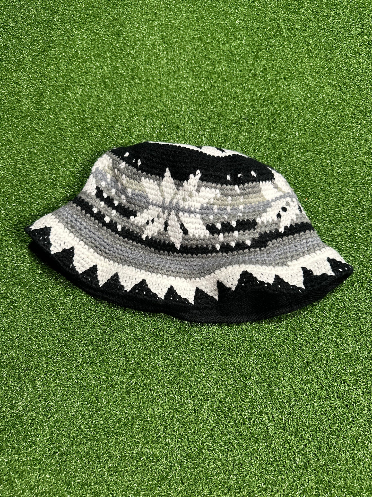 Copo de nieve supremo de ganchillo negro