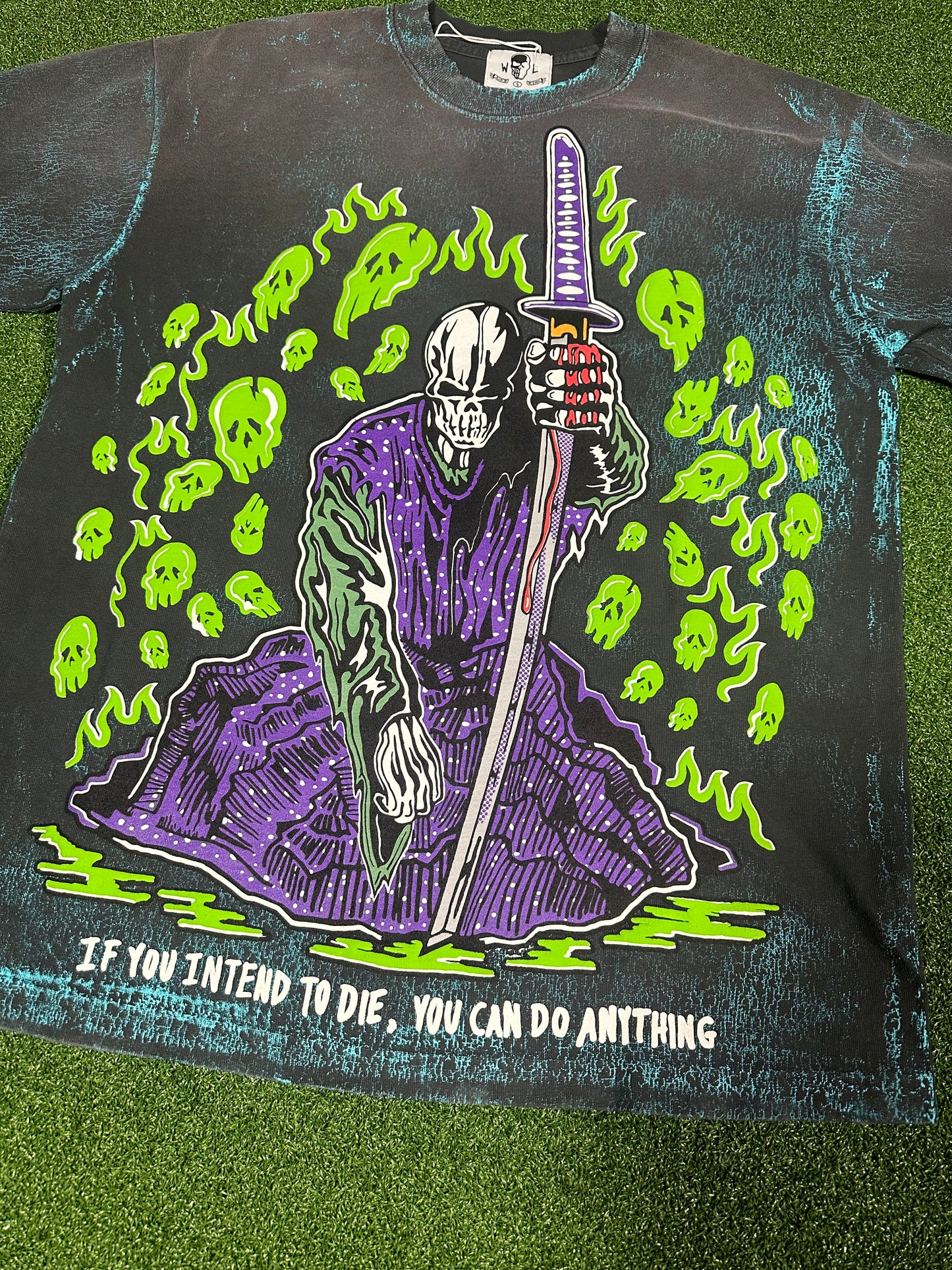 Camiseta samurái de Warren Lotas