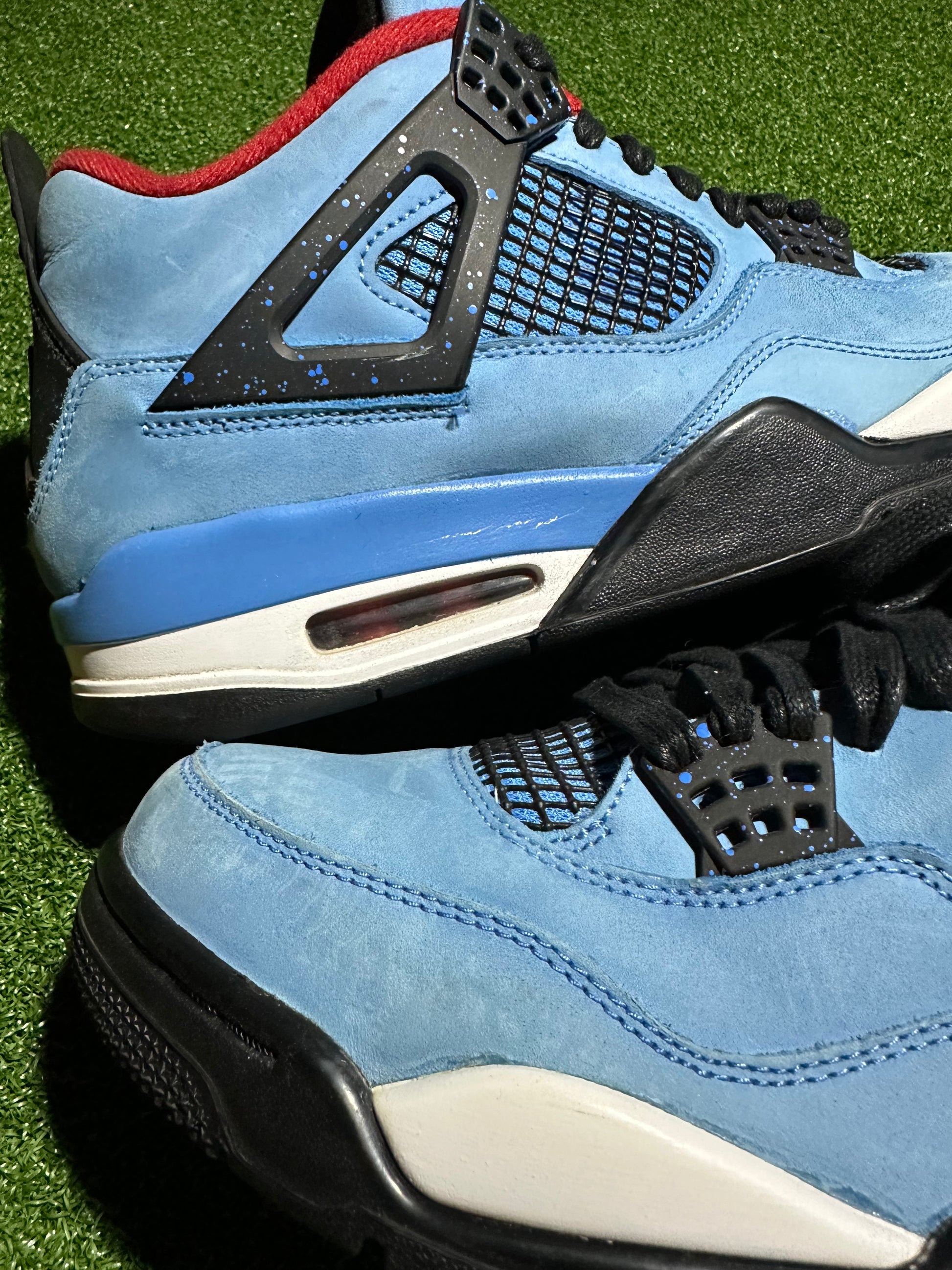 Jordan 4 Retro Travis Scott Cactus Jack Preowned Close Up