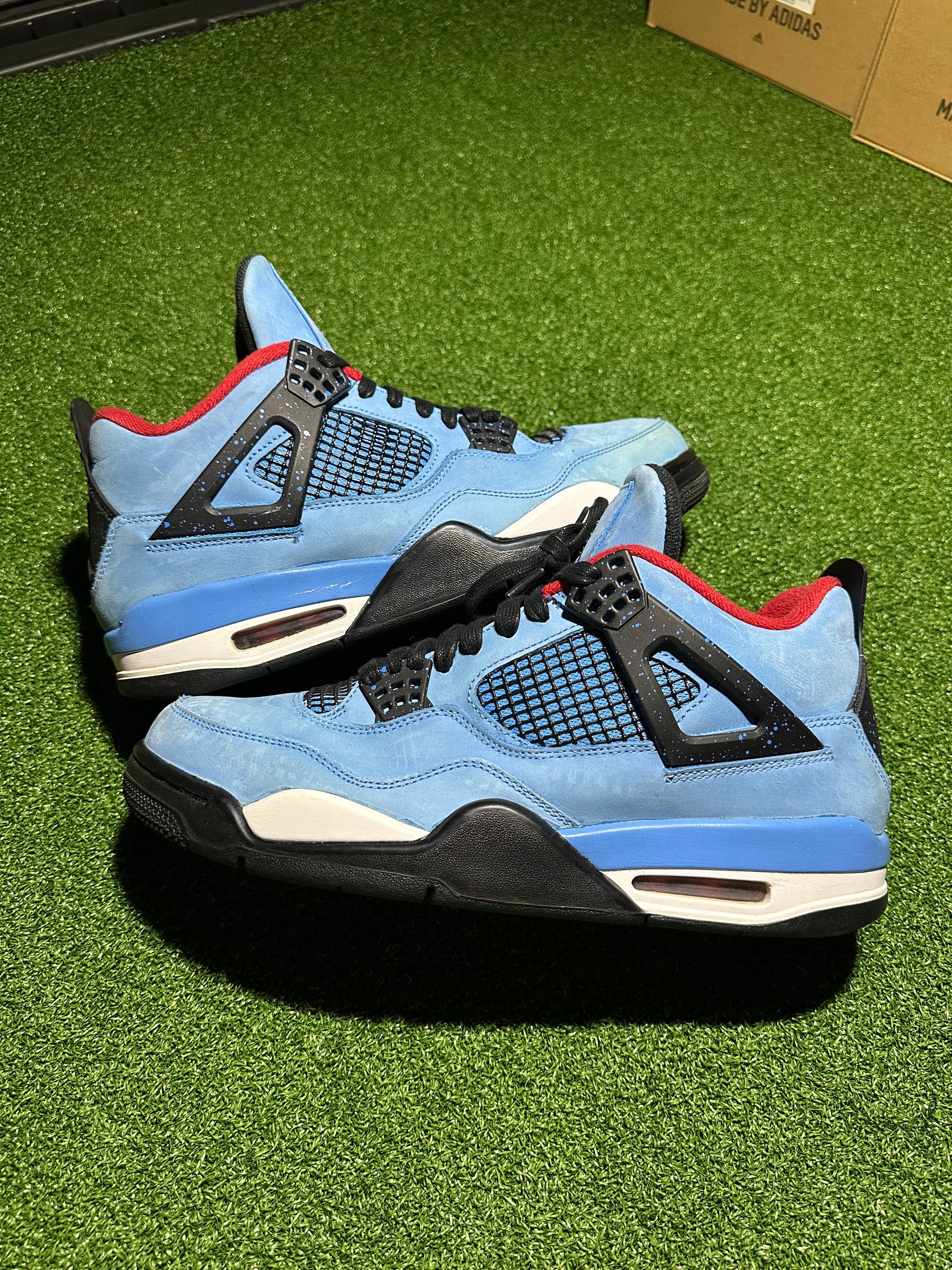 Jordan 4 Retro Travis Scott Cactus Jack Preowned Side View