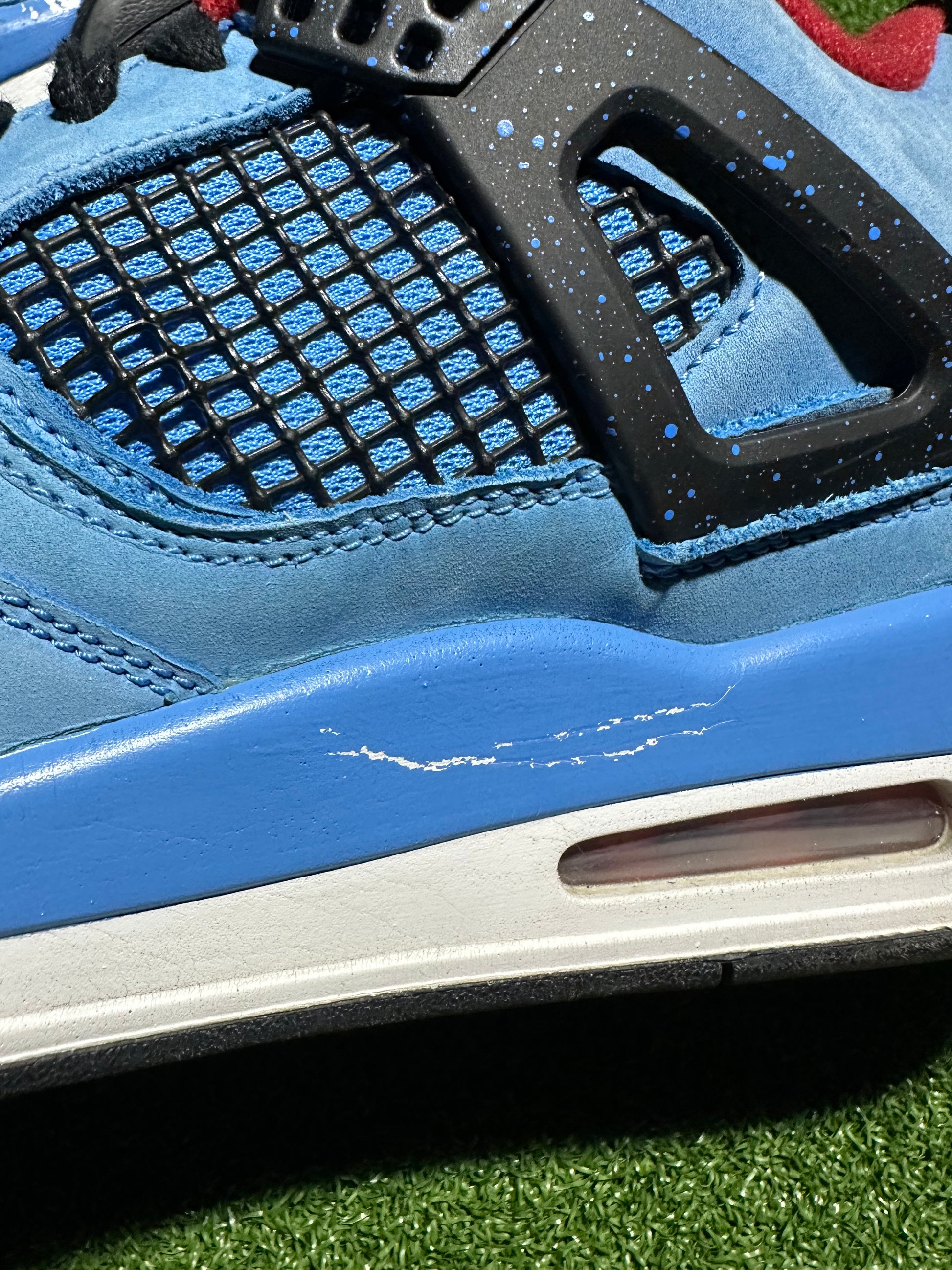 Jordan 4 Travis Scott Cactus Jack Paint Cracking Detail