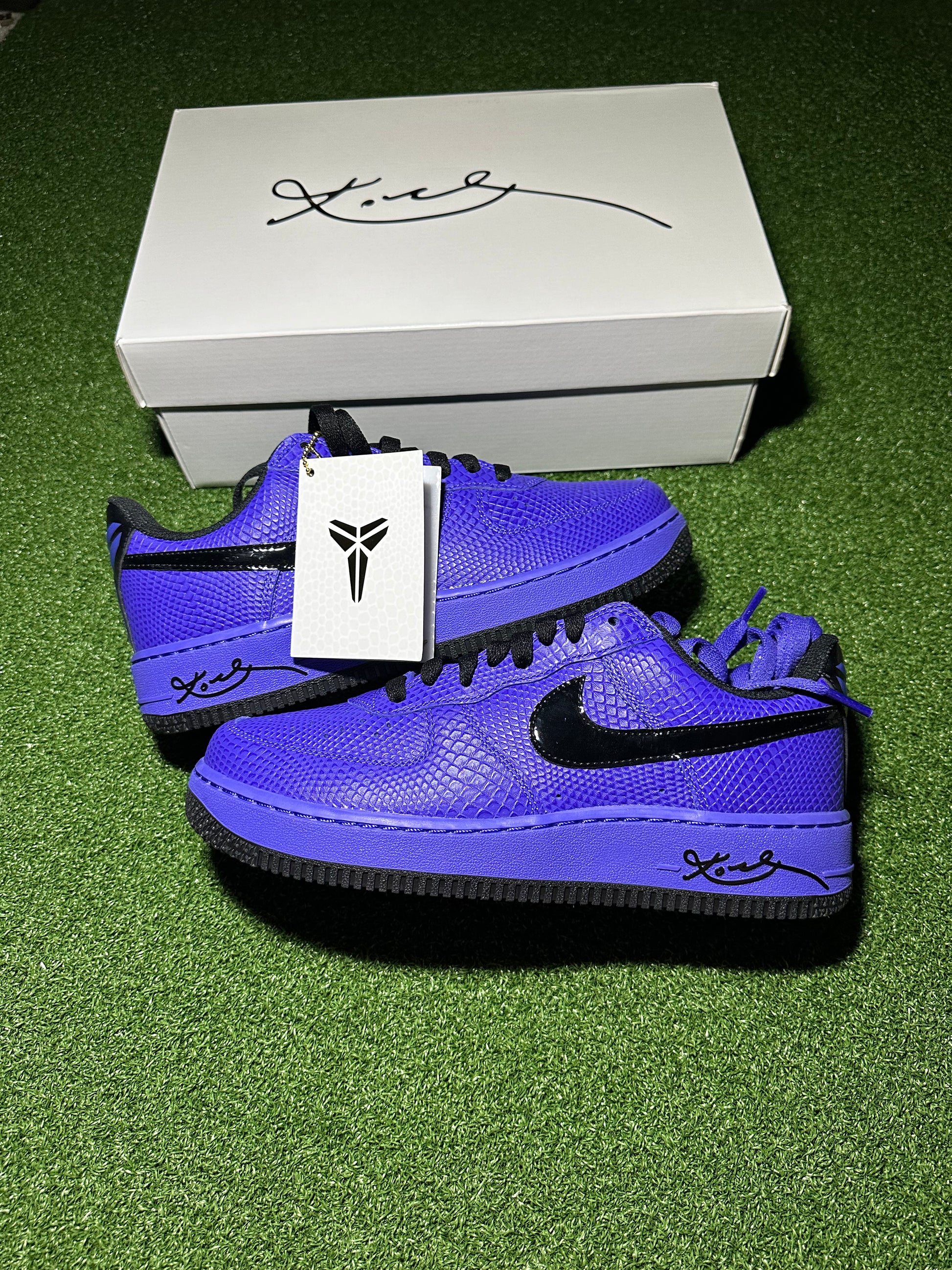 Nike Air Force 1 Low Kobe Bryant x FC Barcelona Persian Violet Side View With Tag