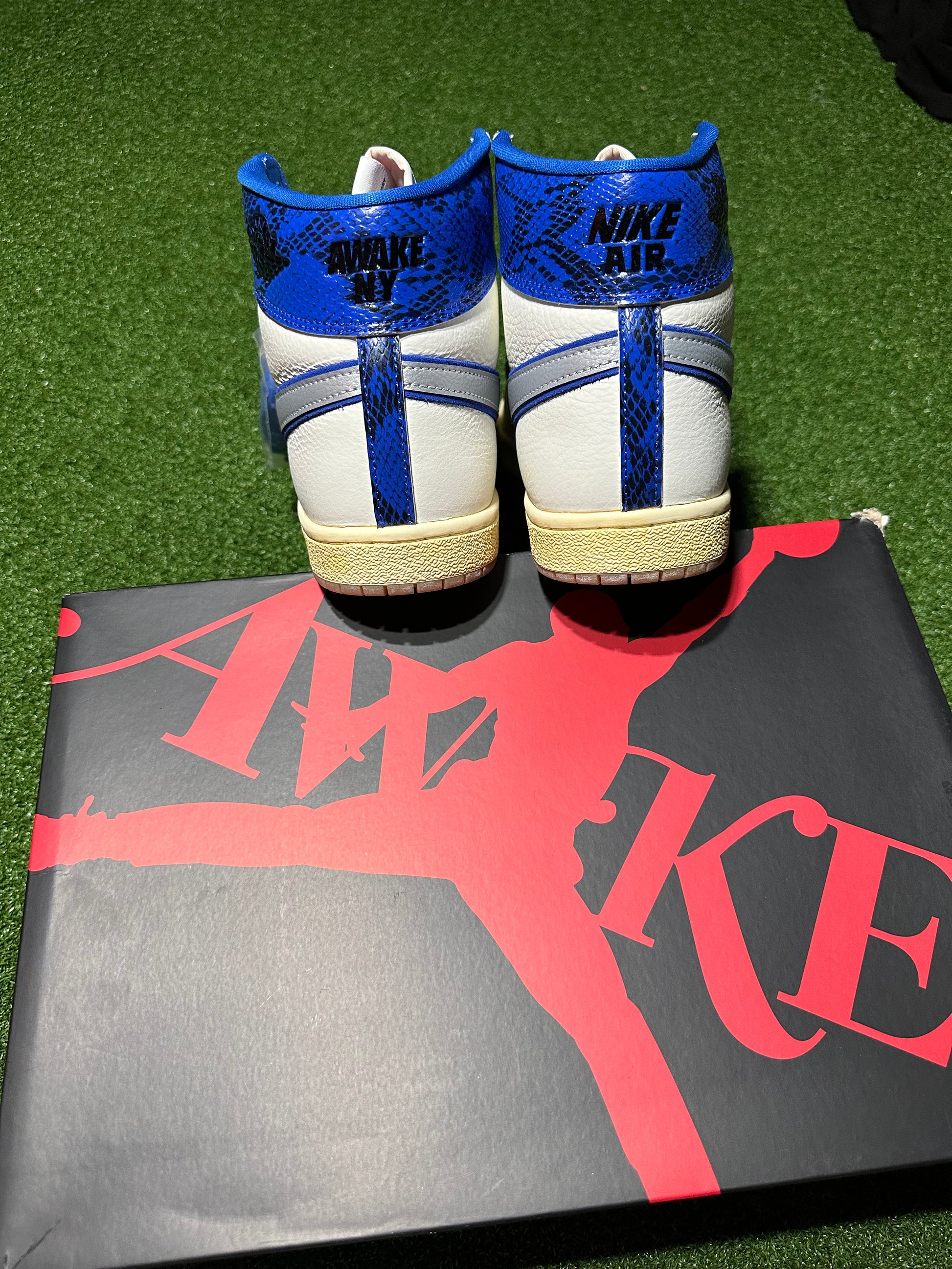 Nike Air Ship Awake NY Game Royal Heel Branding