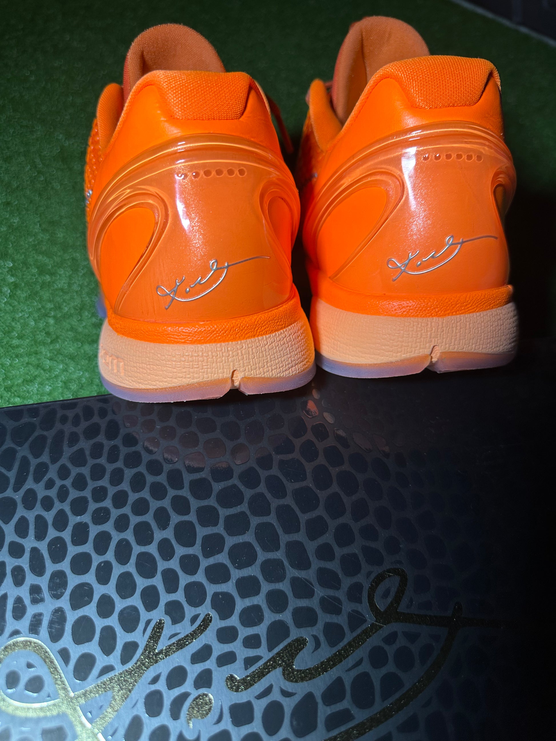 Nike Kobe 6 Protro Total Orange Pre-Owned Heel Detail